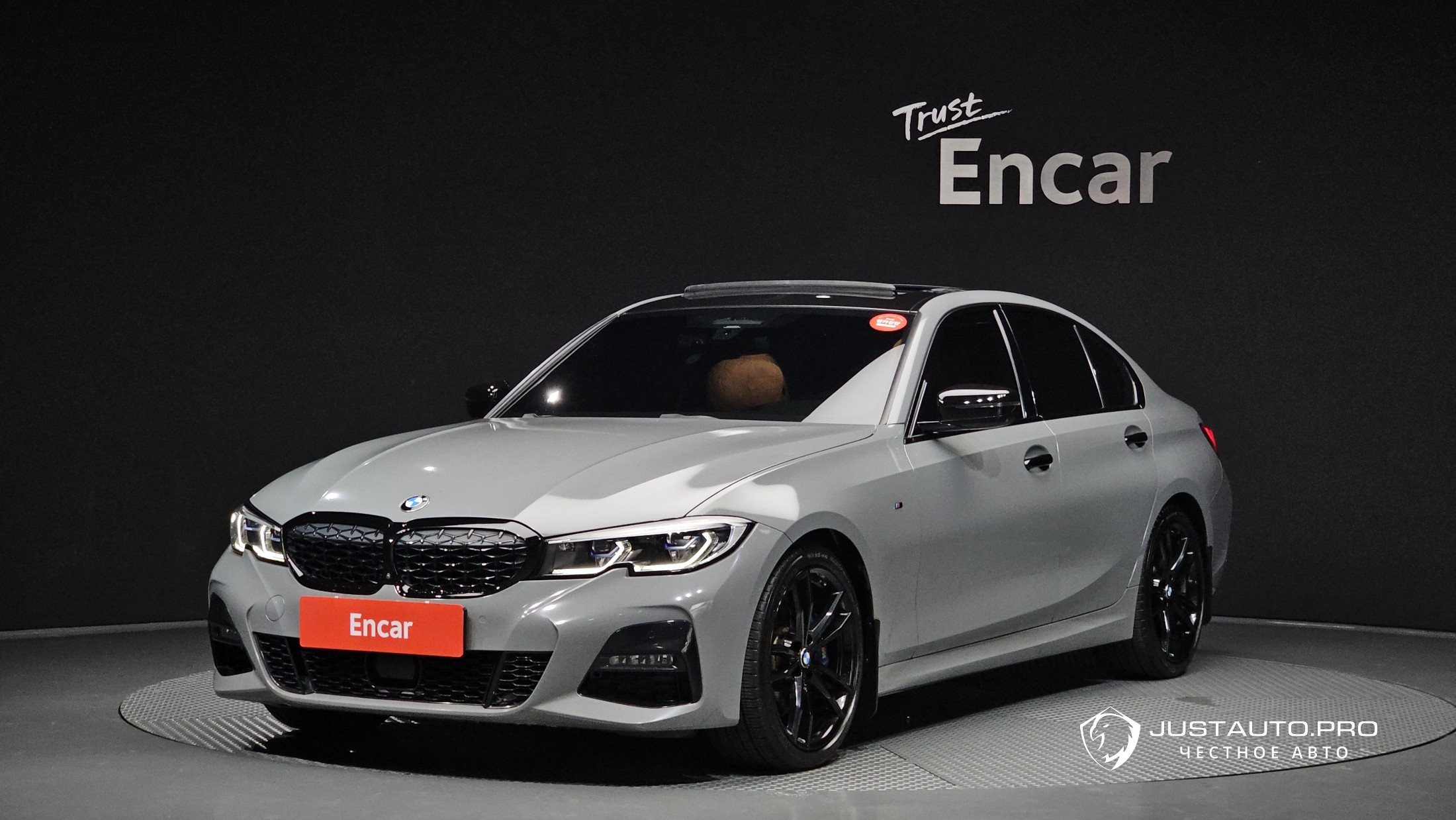 Автомобиль BMW 3-Series