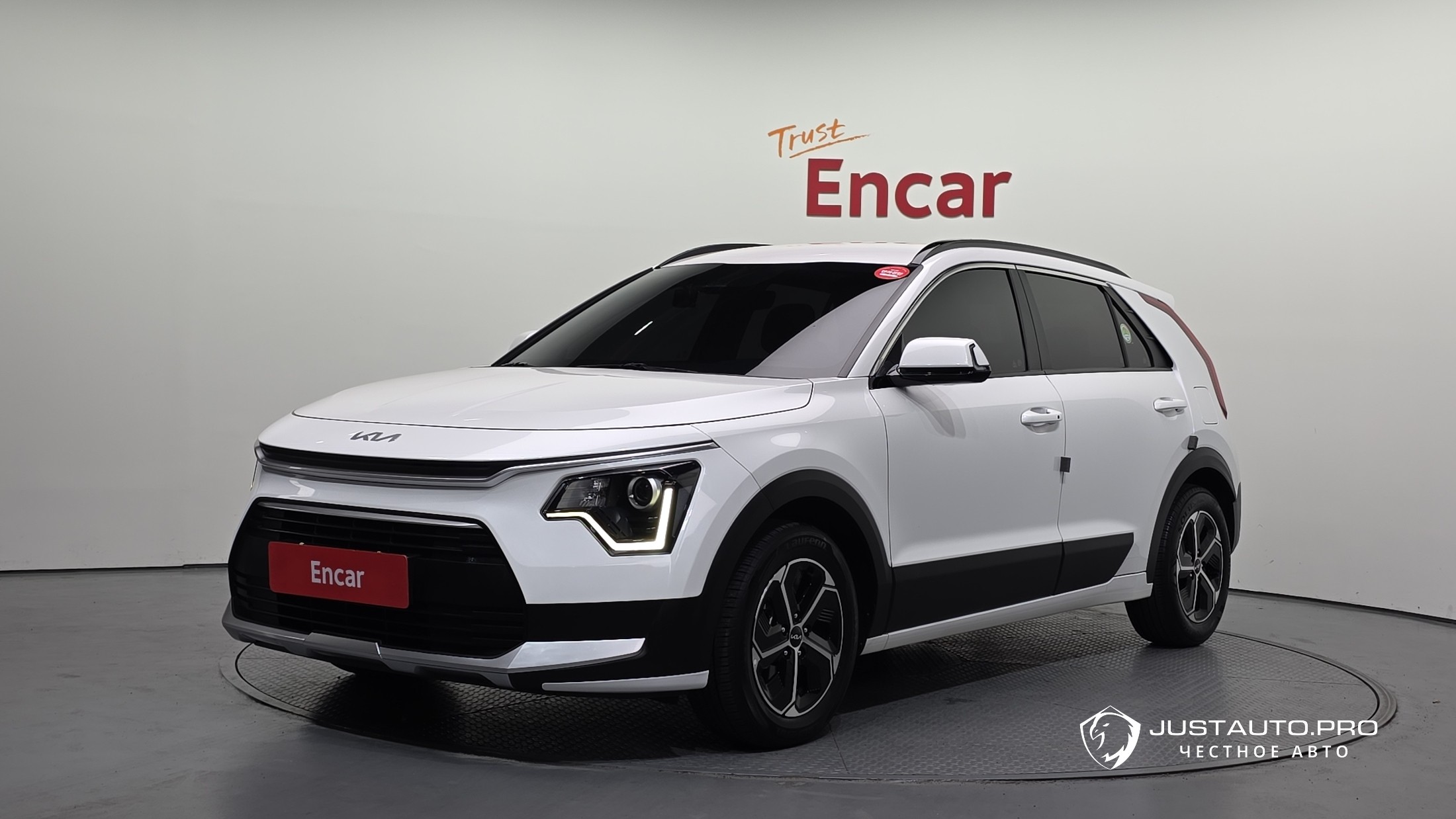 Автомобиль Kia Niro