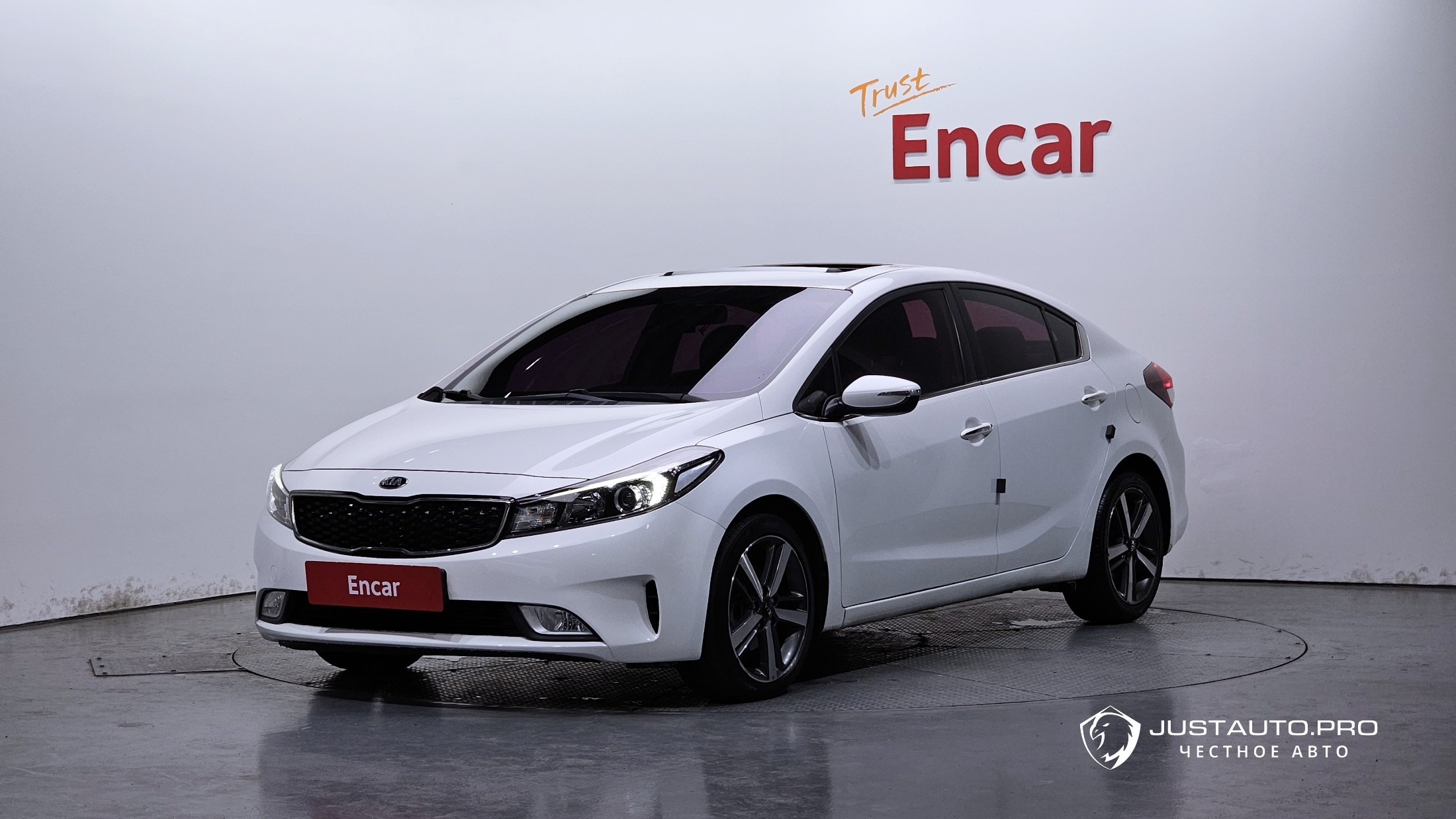 Автомобиль Kia K3