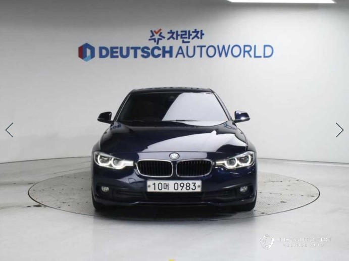 Автомобиль BMW 3-Series