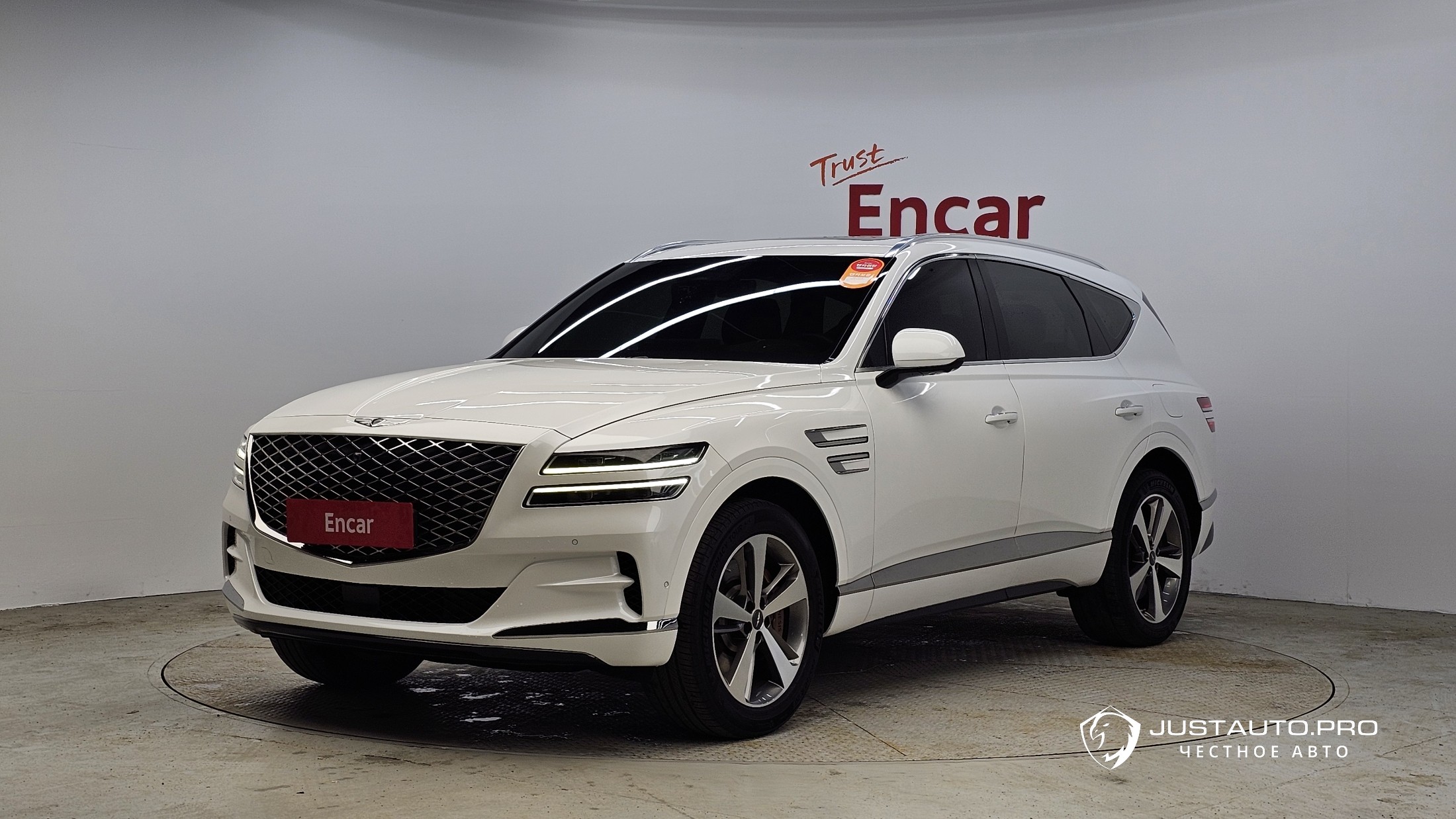 Автомобиль Genesis GV80