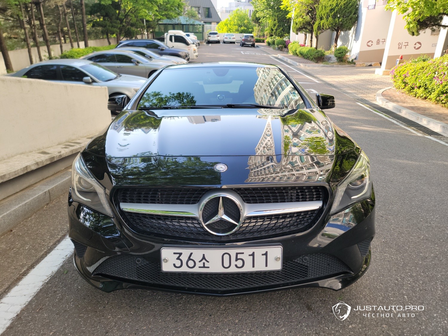 Автомобиль Mercedes-Benz CLA-Class