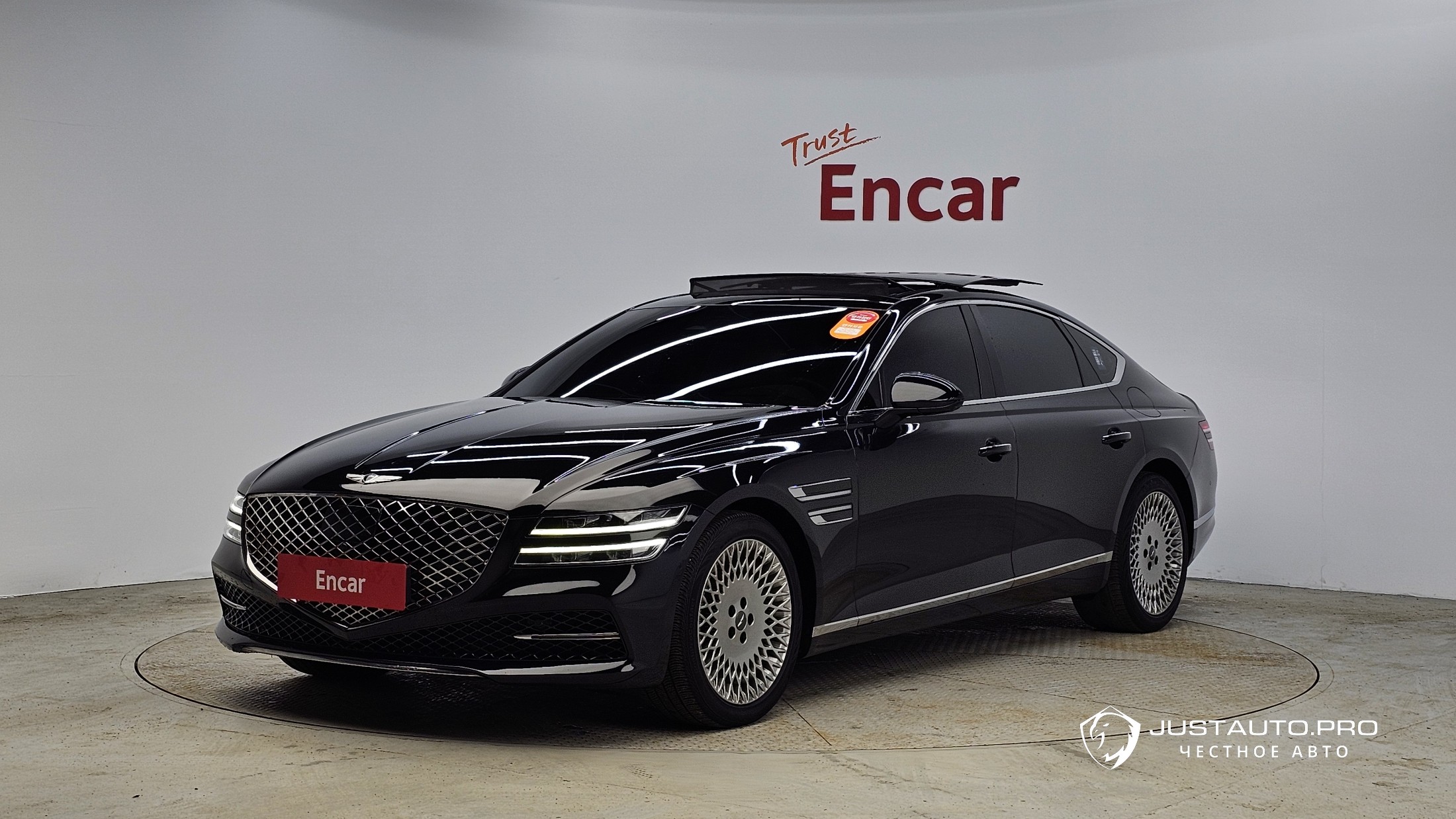 Автомобиль Genesis G80