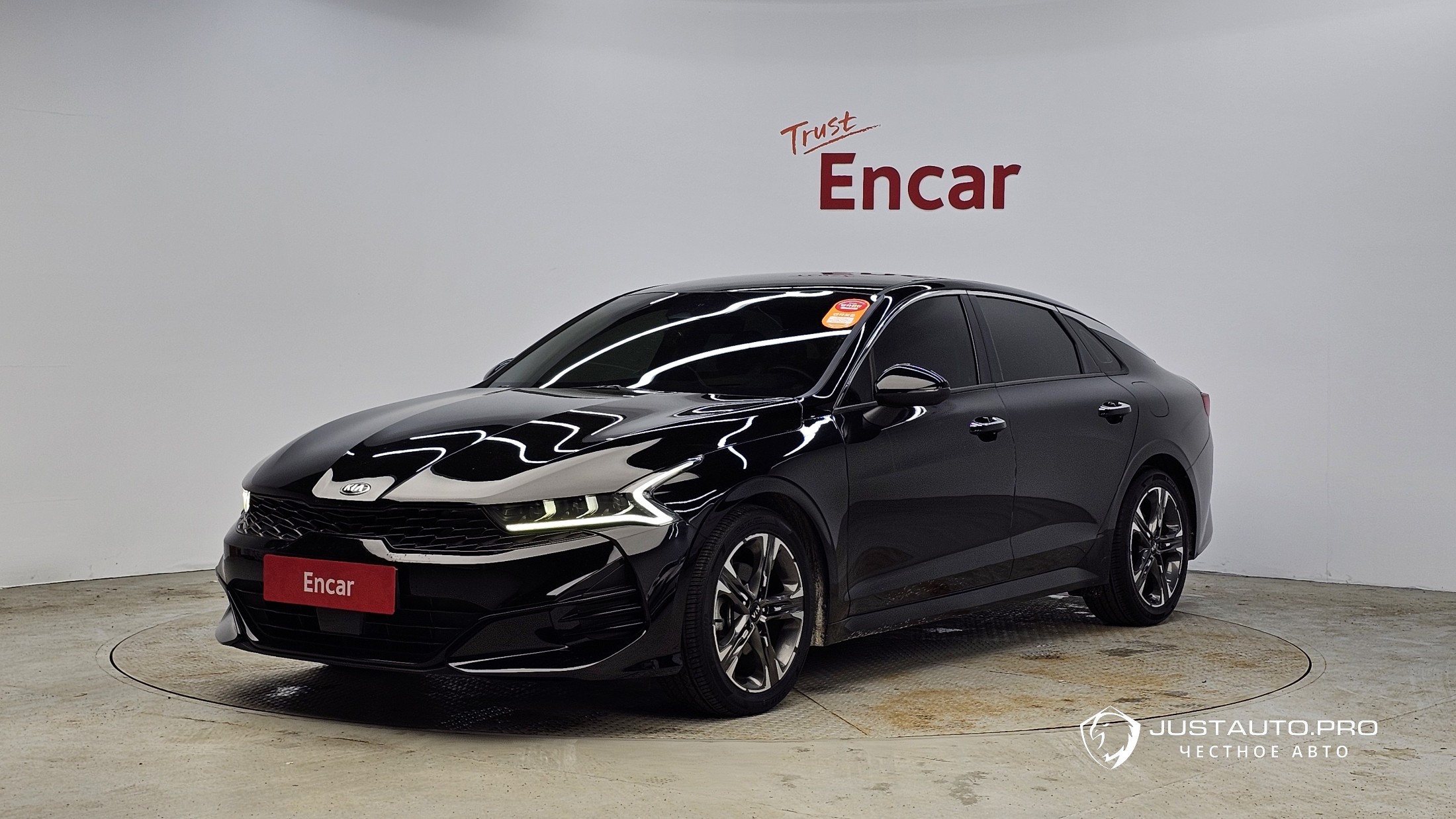Автомобиль Kia K5