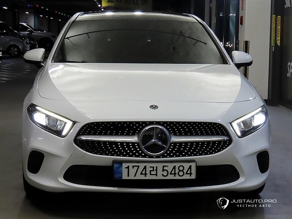 Автомобиль Mercedes-Benz A-Class