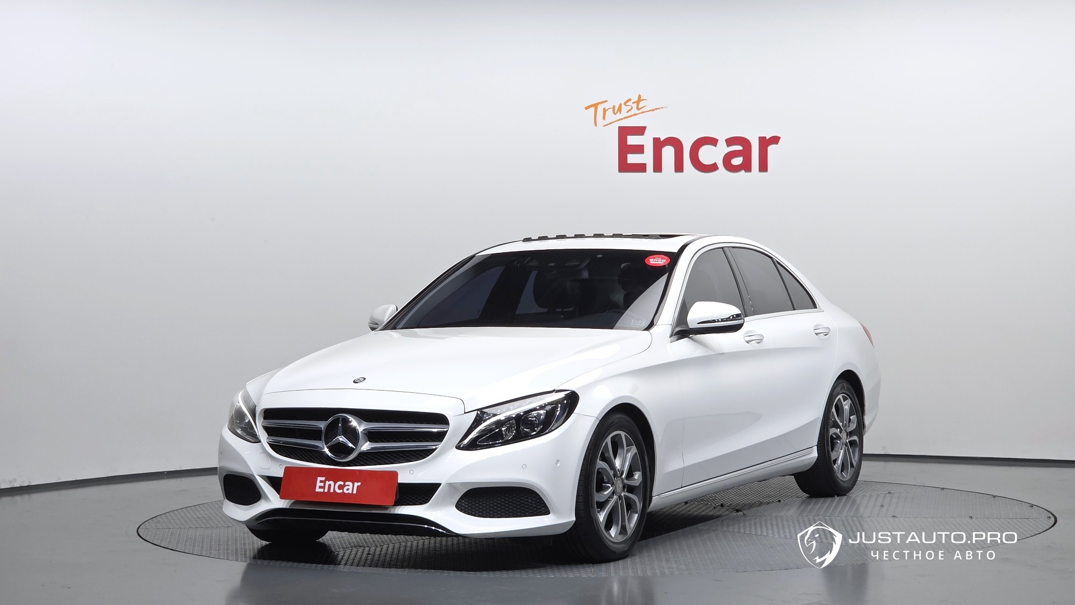 Автомобиль Mercedes-Benz C-Class