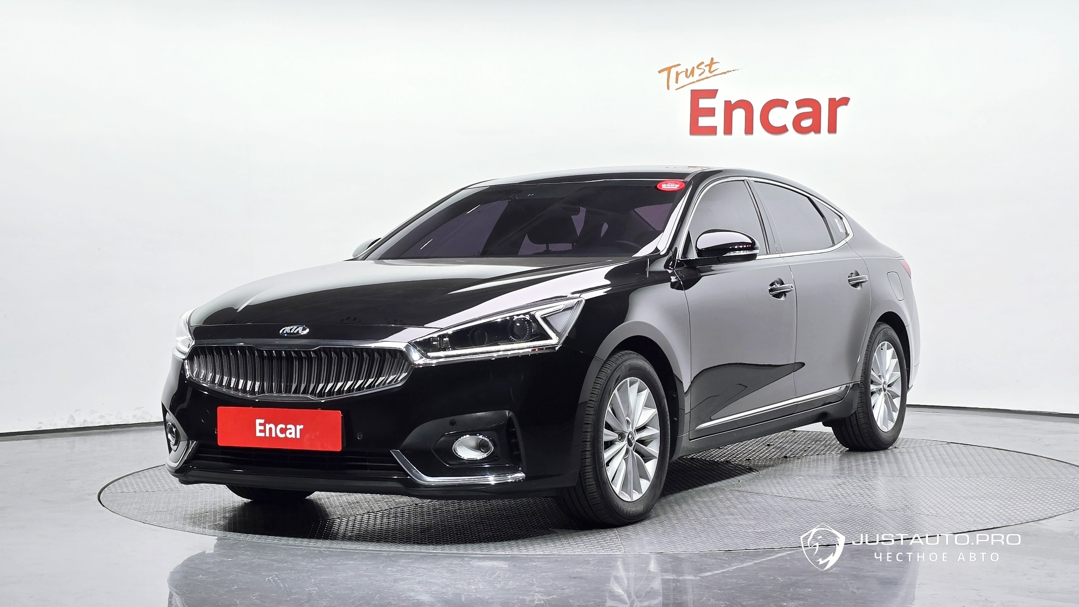 Автомобиль Kia K7