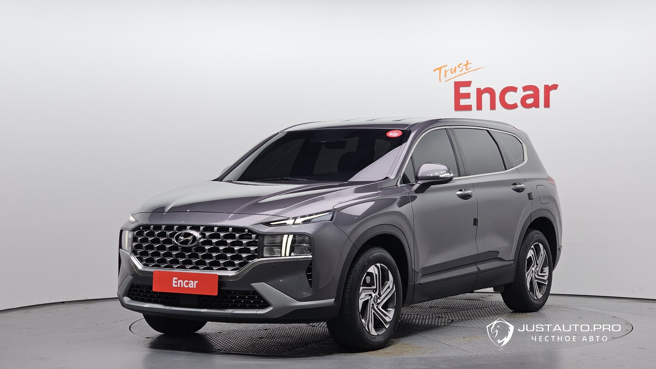 Автомобиль Hyundai Santafe