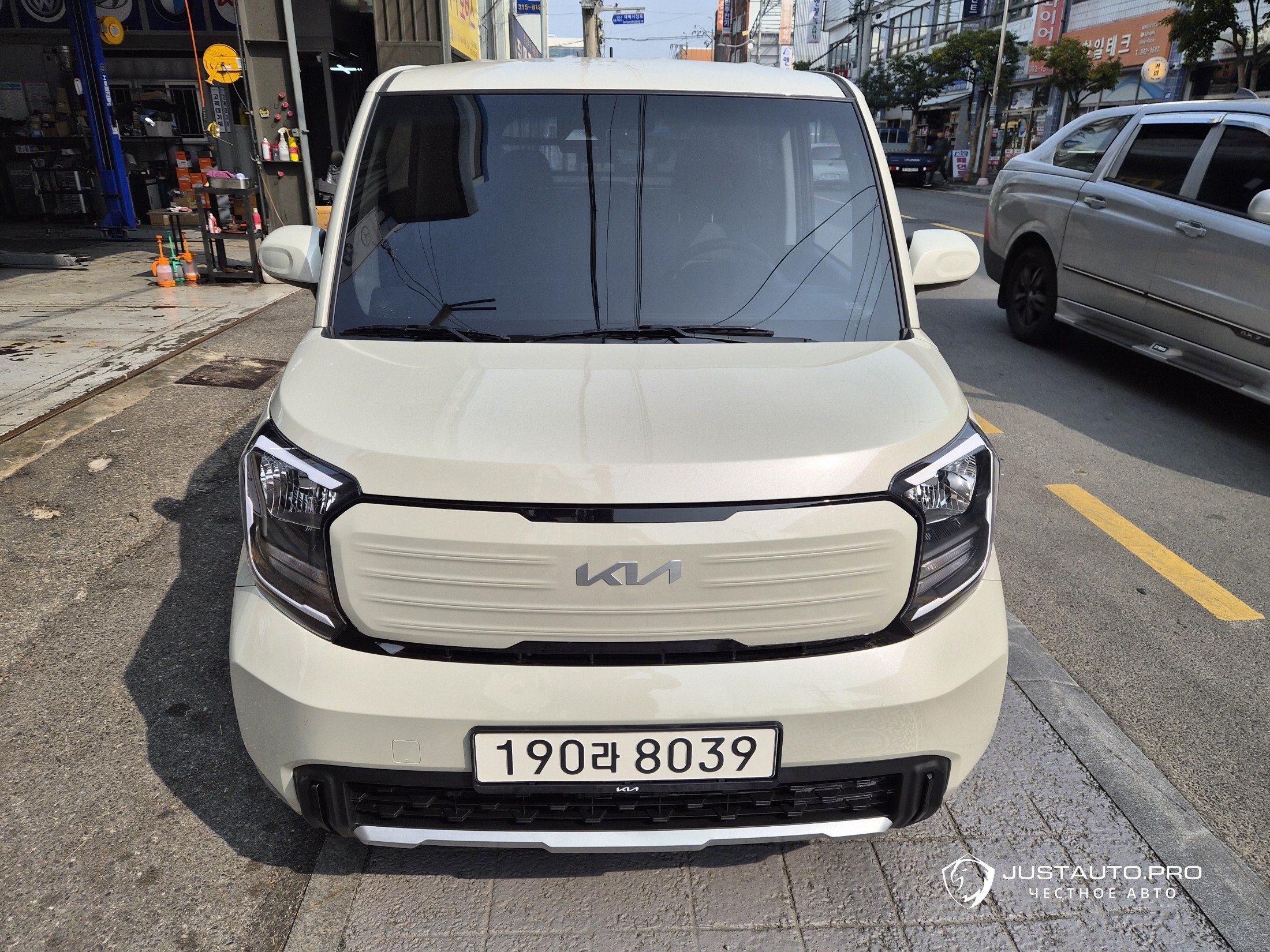 Автомобиль Kia RAY