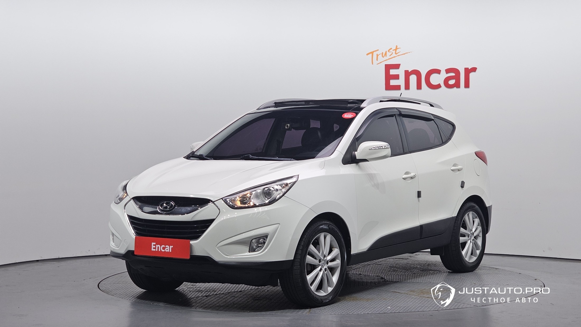 Автомобиль Hyundai Tucson