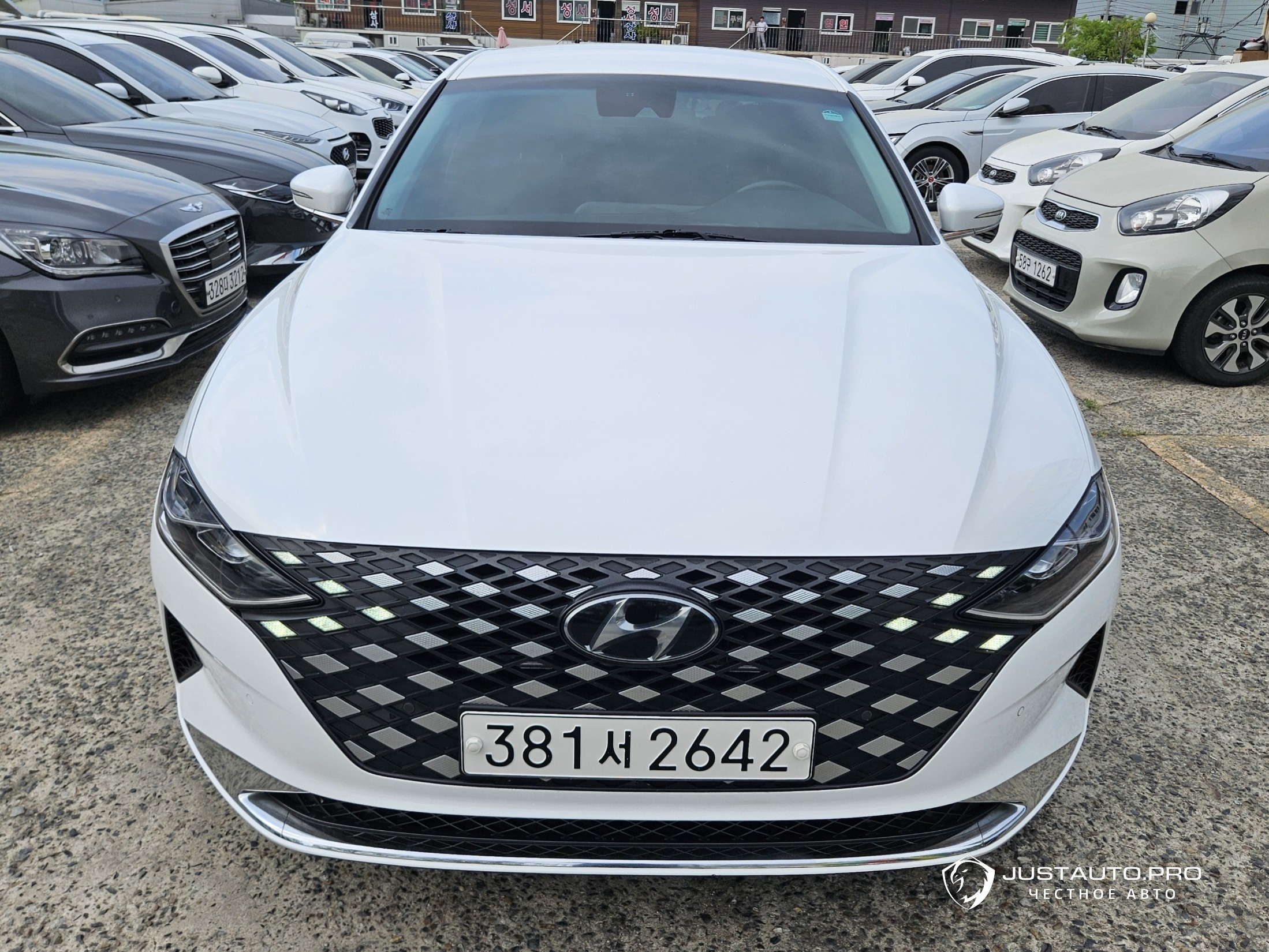 Автомобиль Hyundai Grandeur