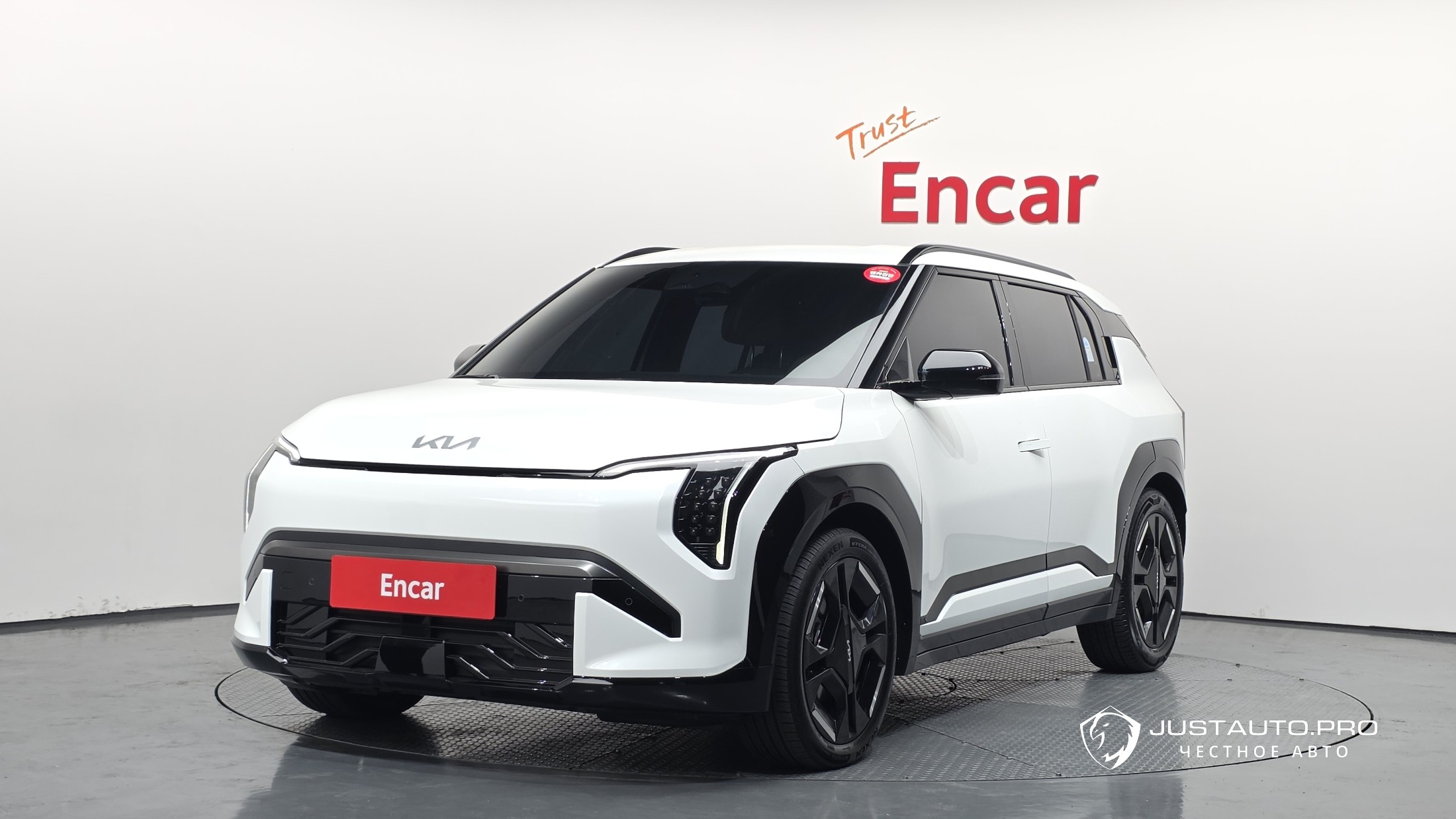 Автомобиль Kia EV3