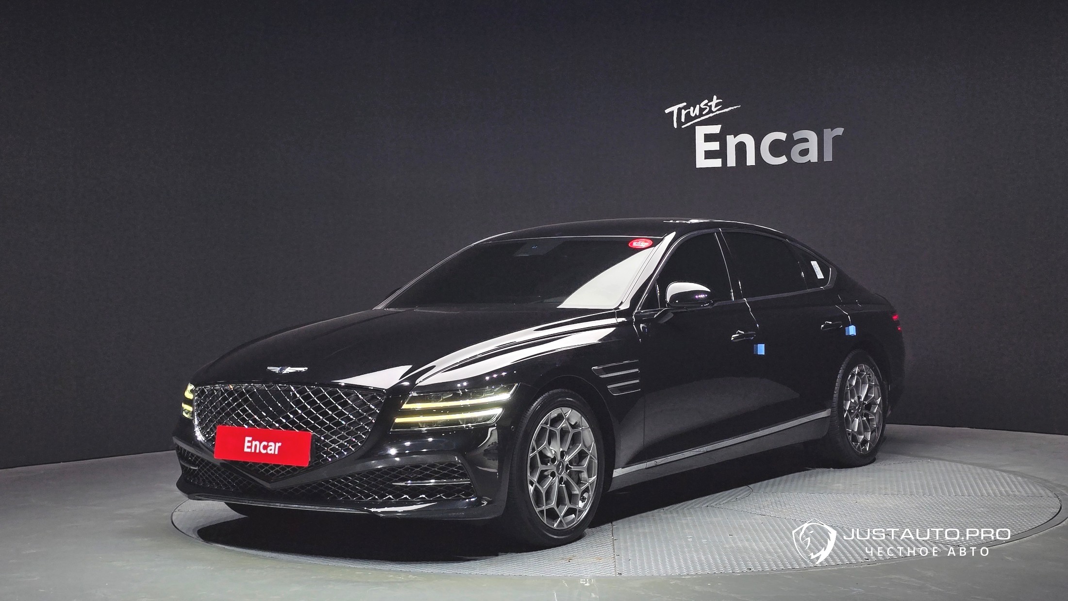 Автомобиль Genesis G80