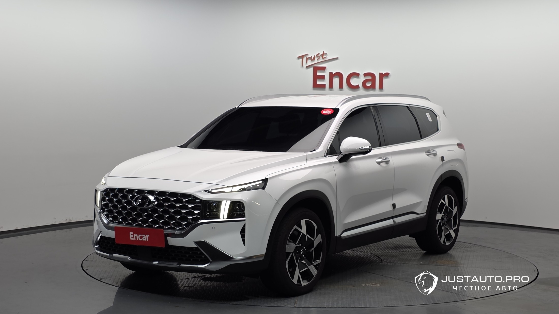 Автомобиль Hyundai Santafe