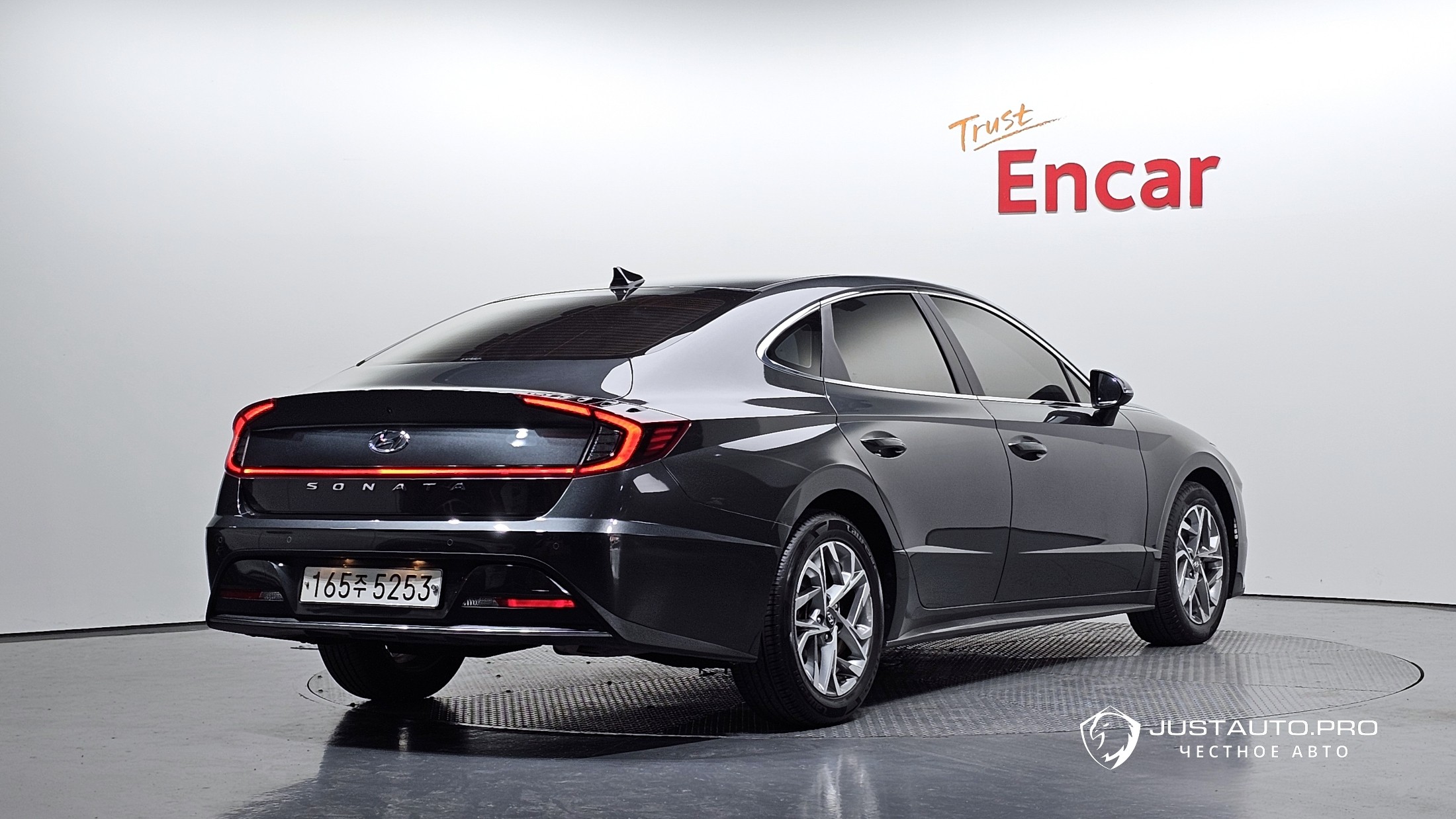 Автомобиль Hyundai Sonata