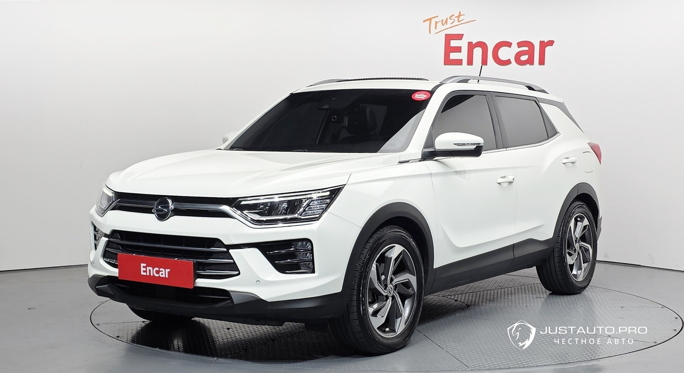 Автомобиль KG_Mobility_Ssangyong KORANDO