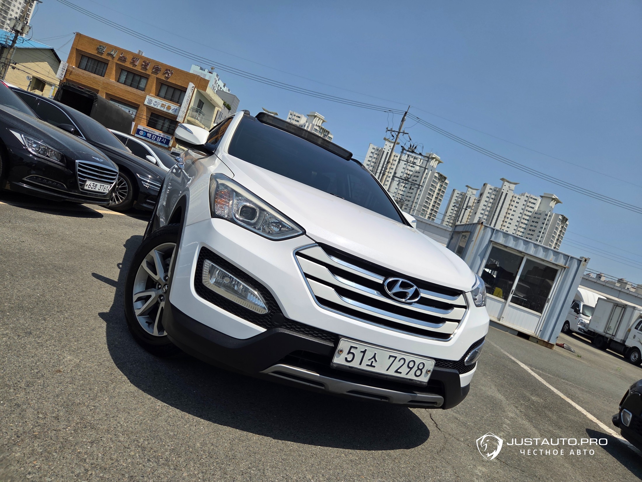 Автомобиль Hyundai Santafe