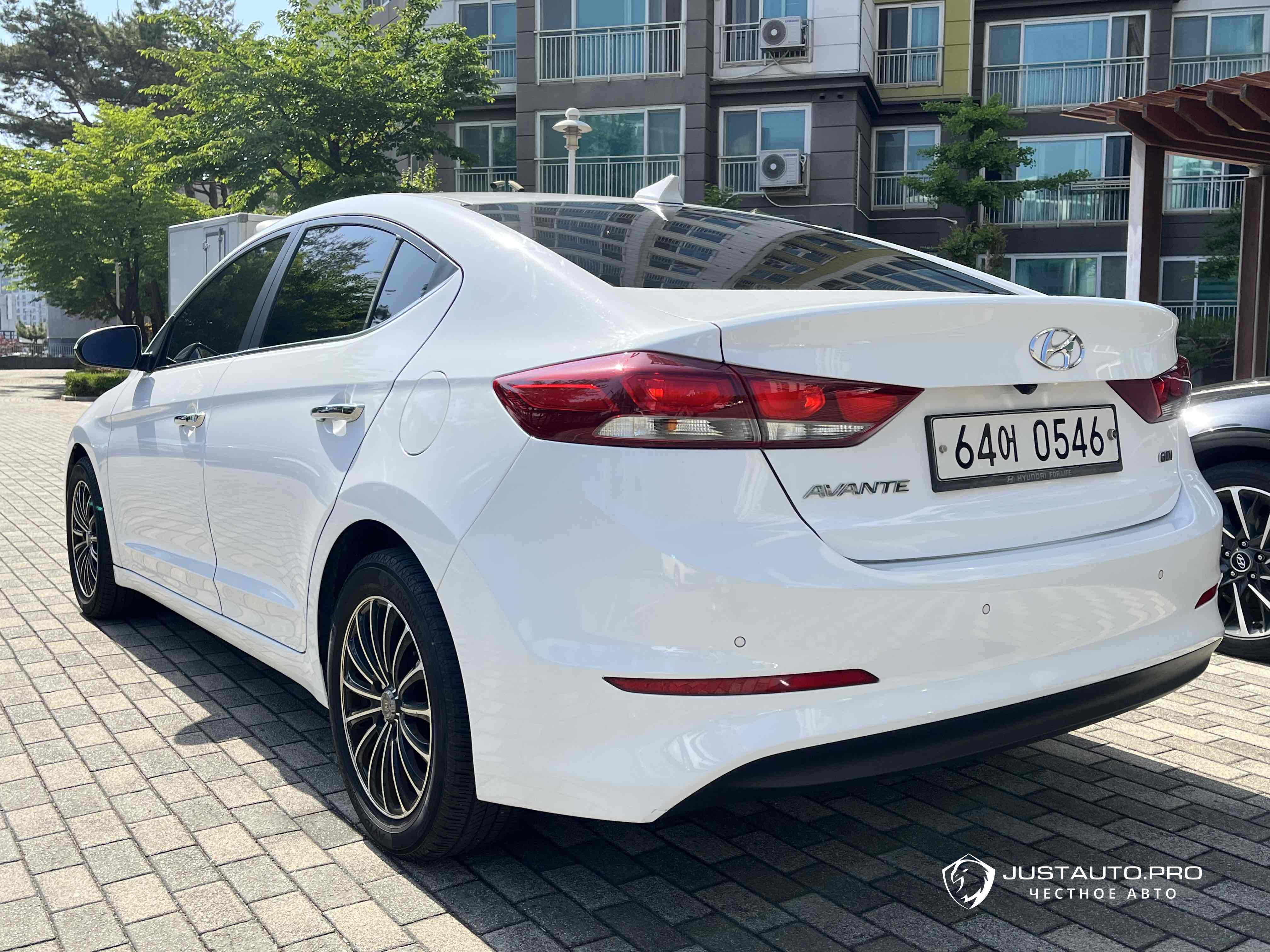Автомобиль Hyundai AVANTE