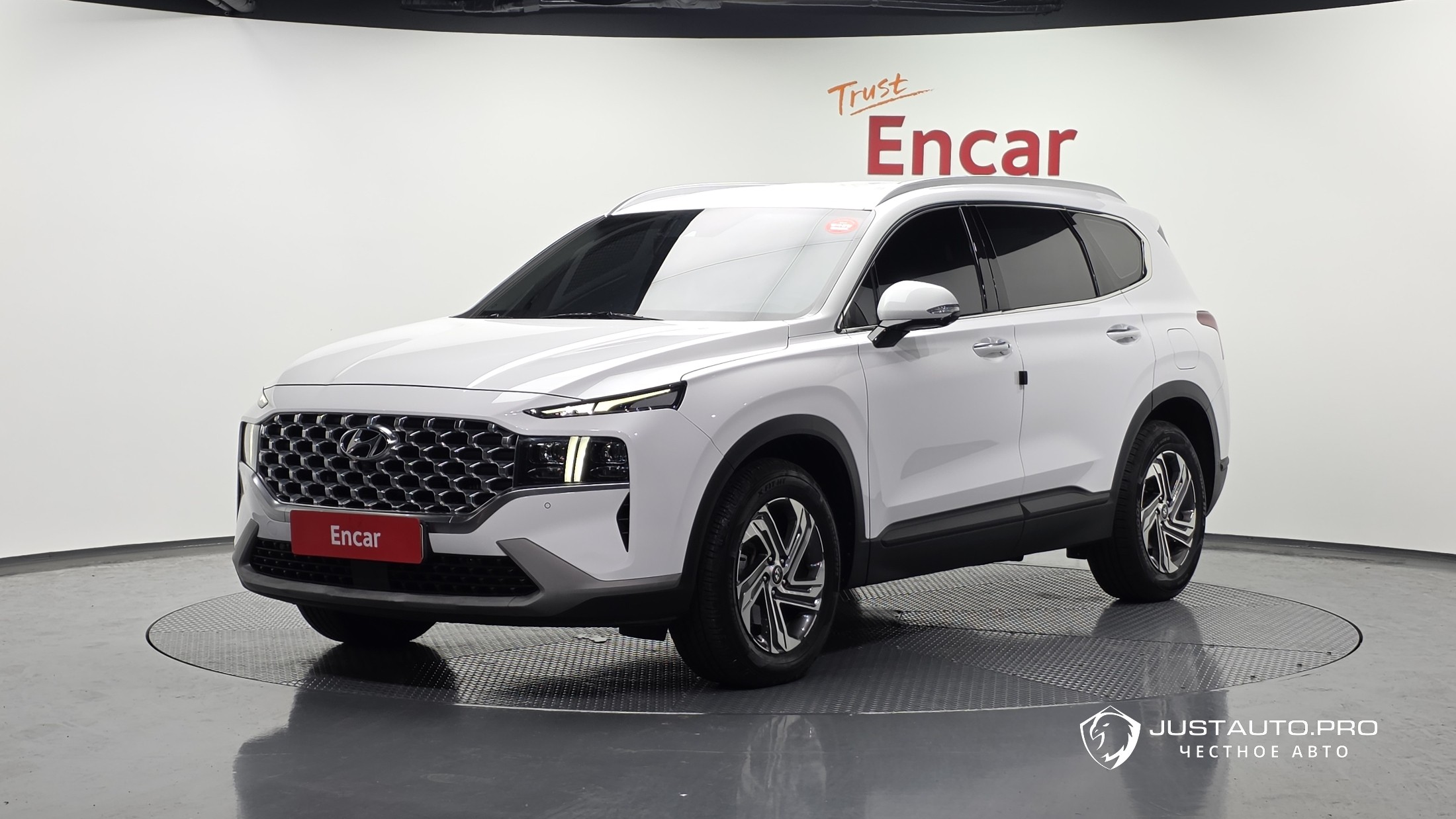 Автомобиль Hyundai Santafe