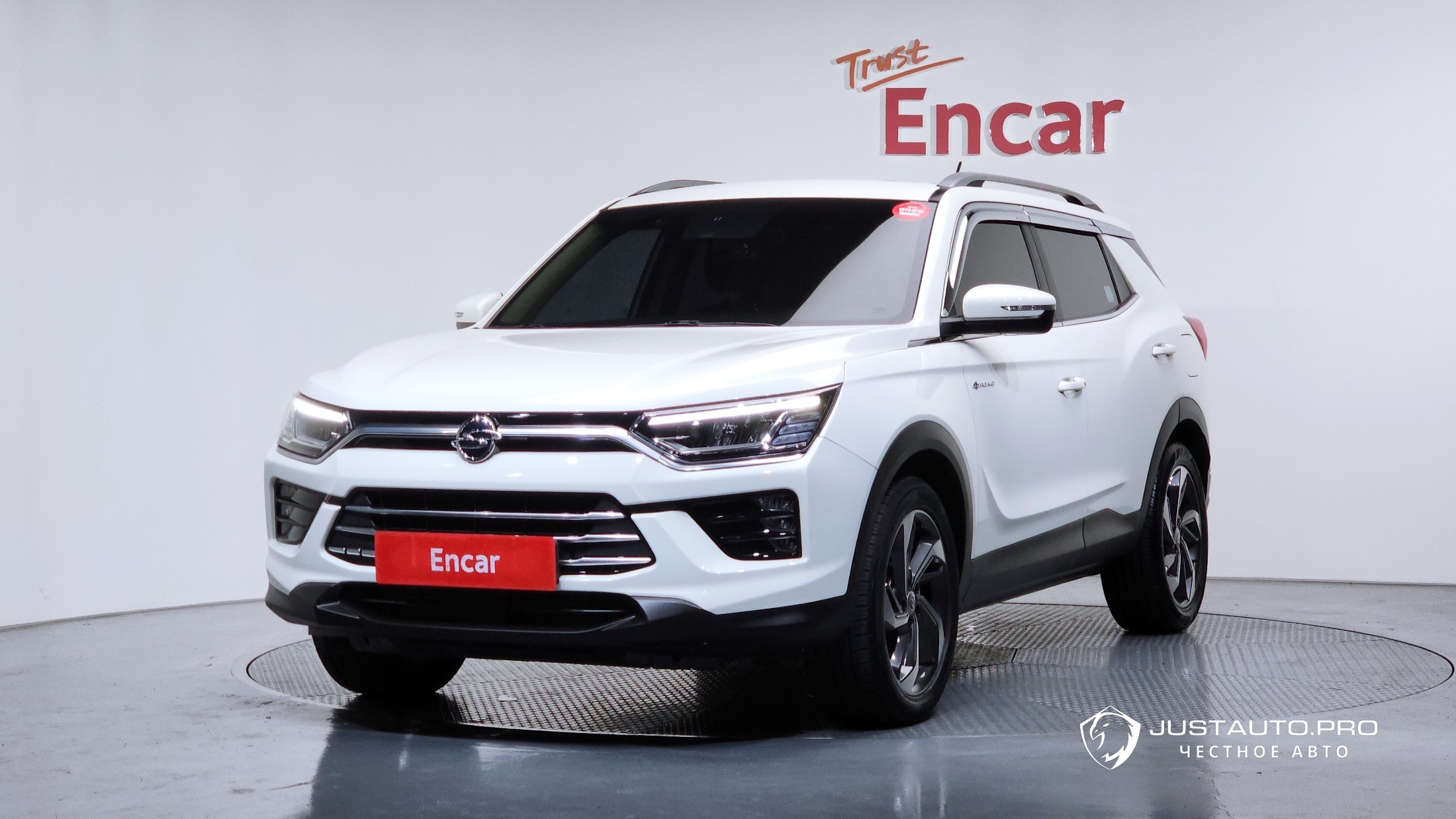Автомобиль KG_Mobility_Ssangyong KORANDO