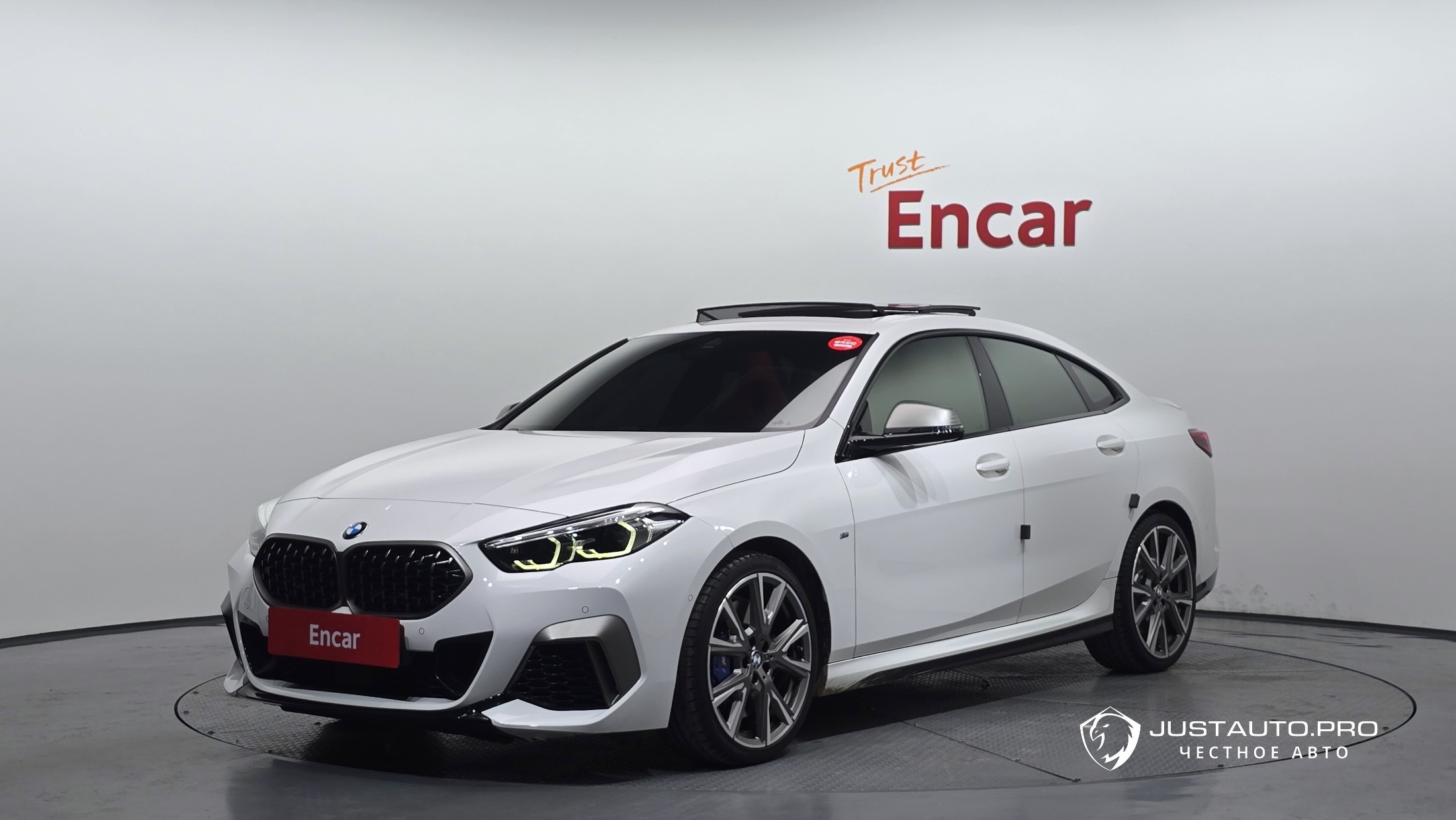 Автомобиль BMW 2-Series