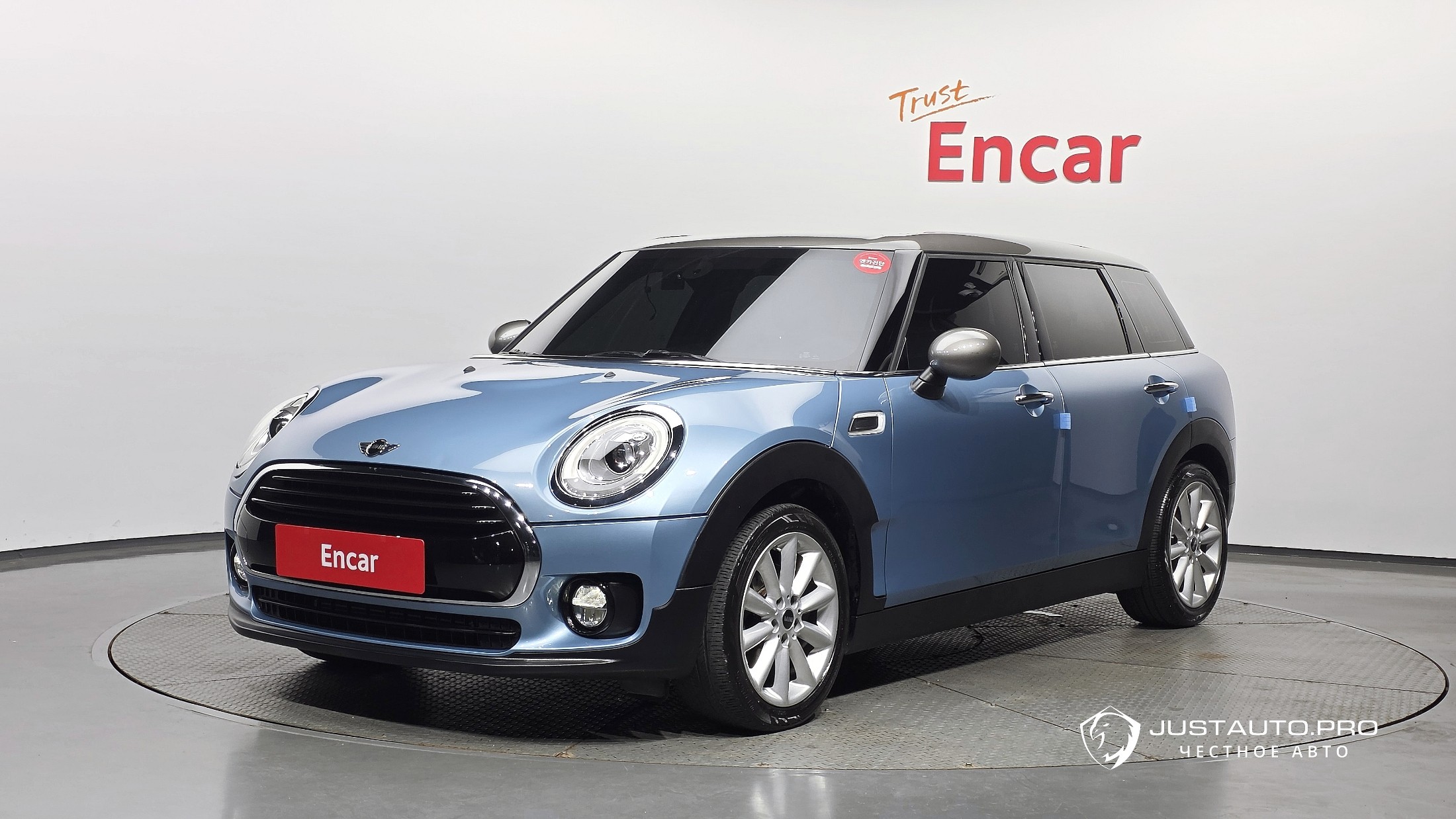 Автомобиль Mini Clubman