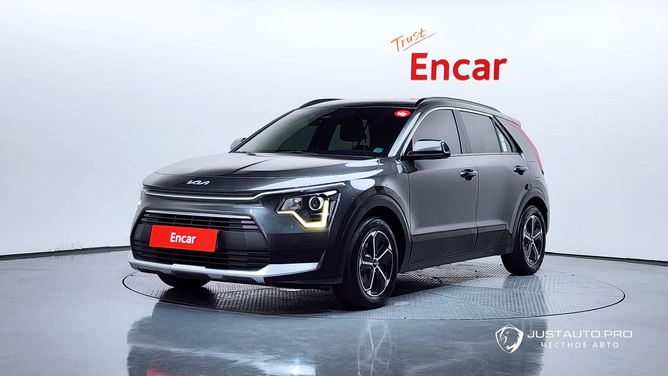 Автомобиль Kia Niro