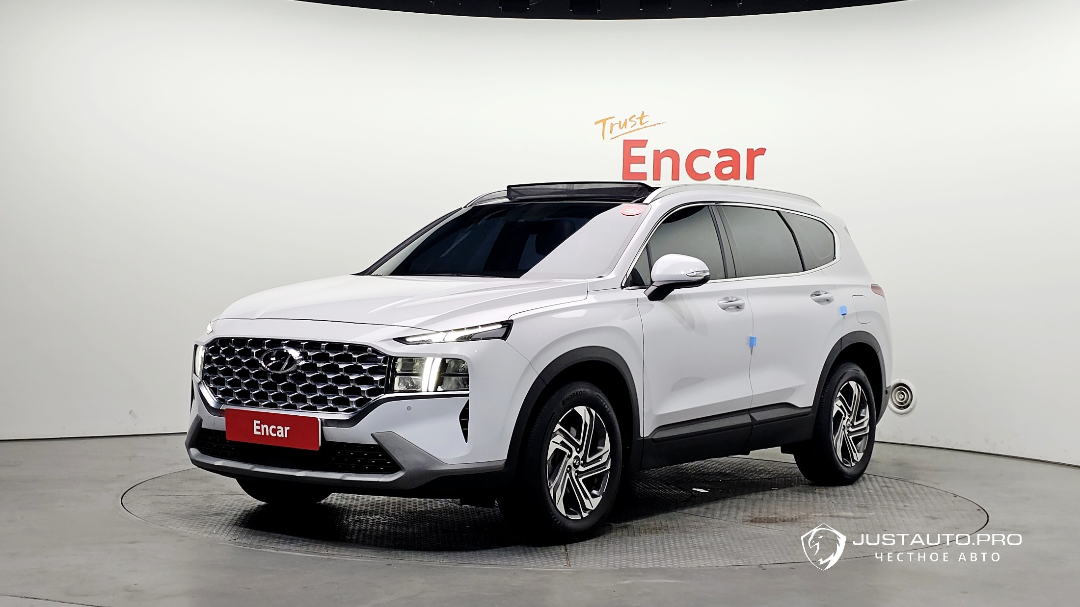 Автомобиль Hyundai Santafe