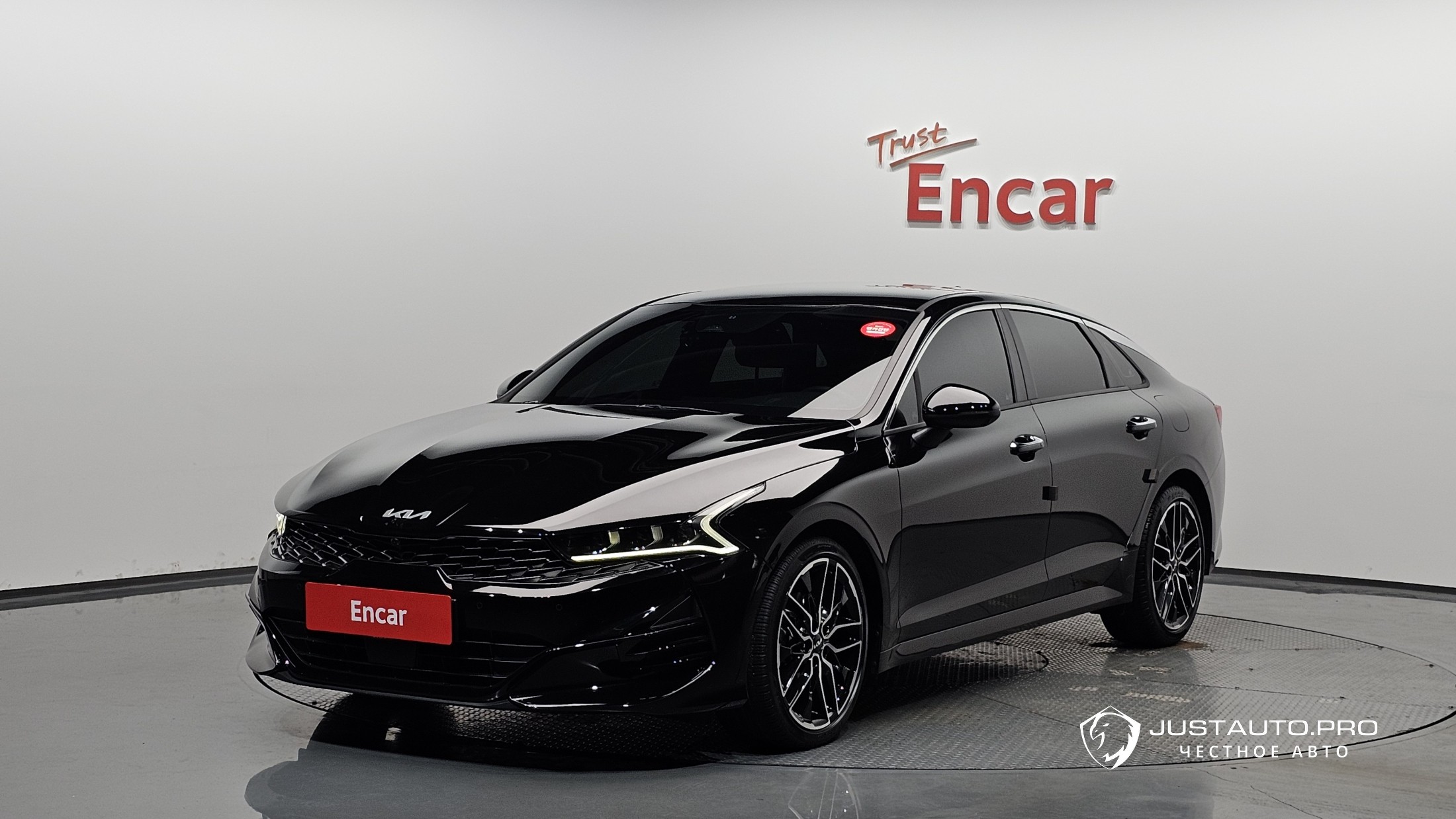 Автомобиль Kia K5