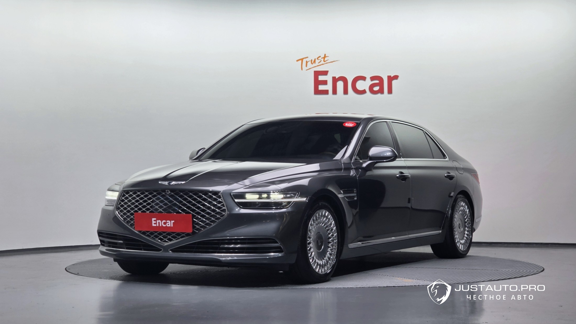Автомобиль Genesis G90