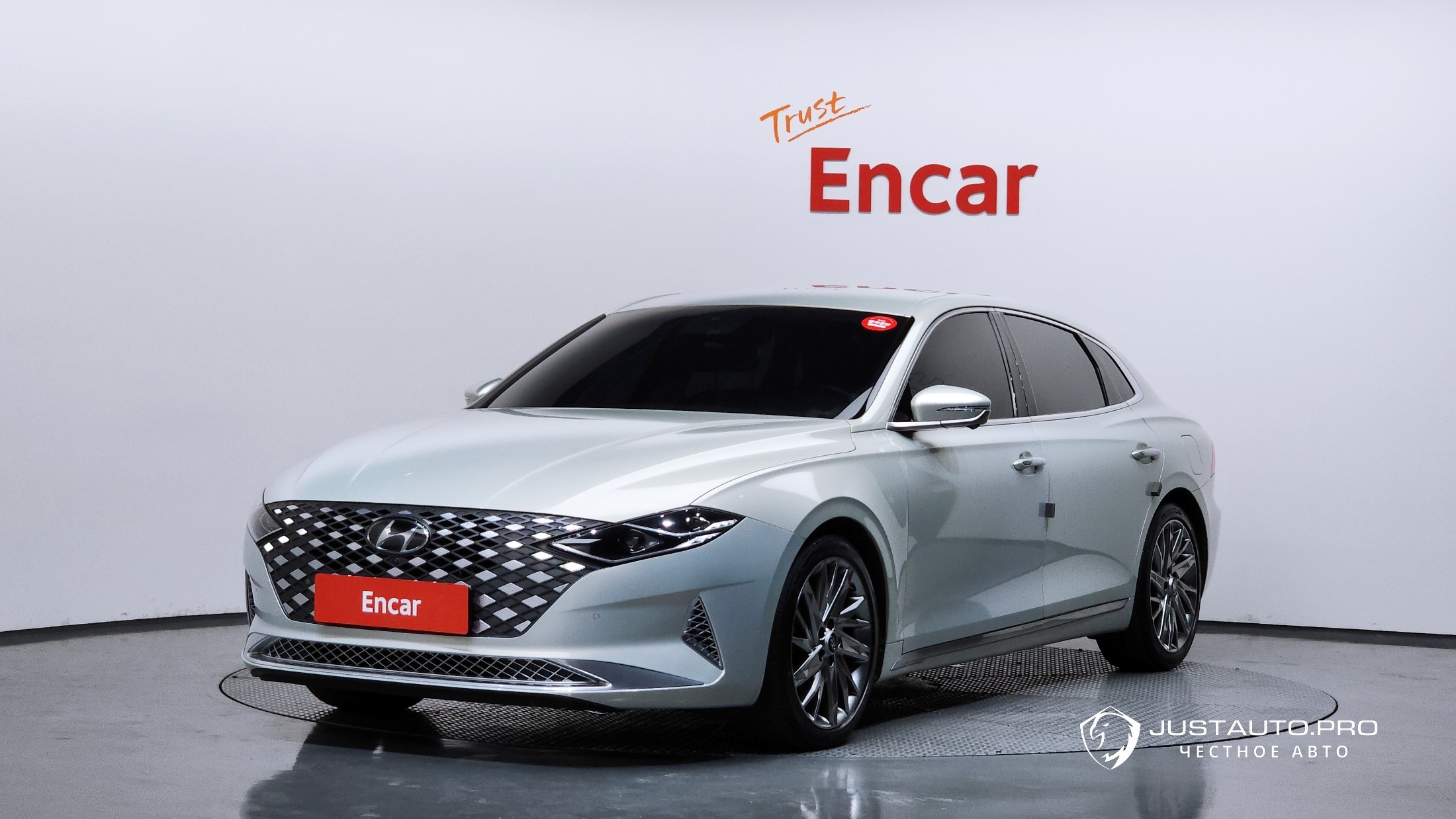 Автомобиль Hyundai Grandeur