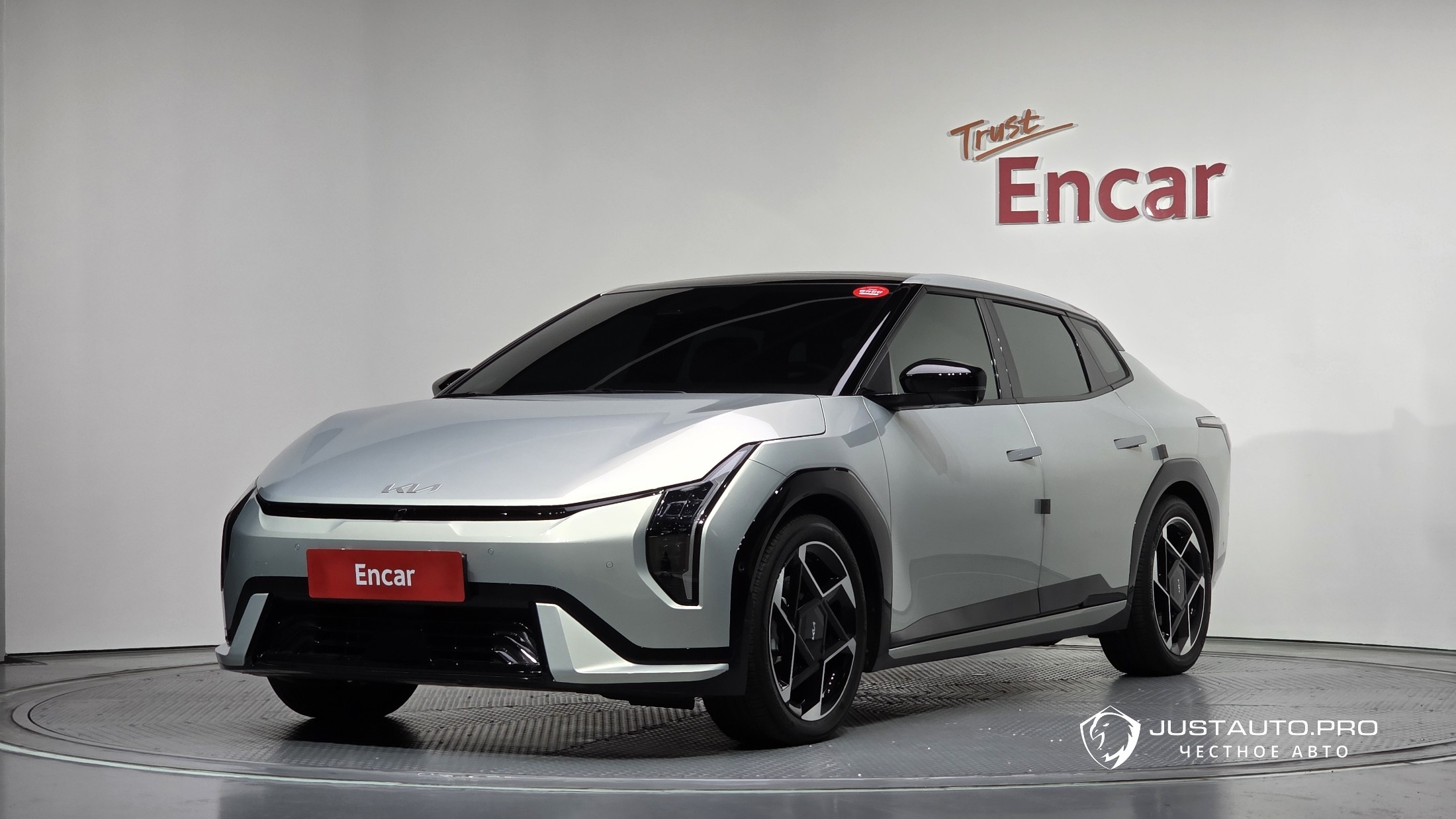 Автомобиль Kia EV4
