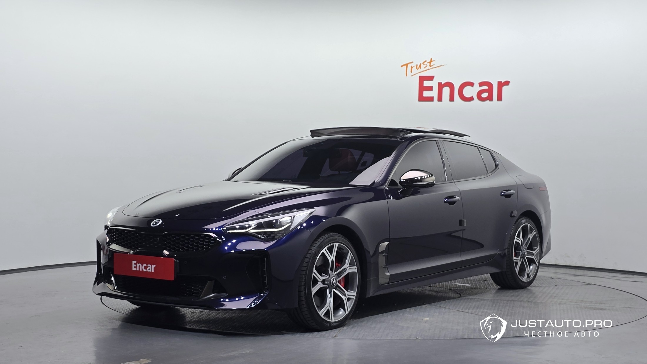 Автомобиль Kia Stinger