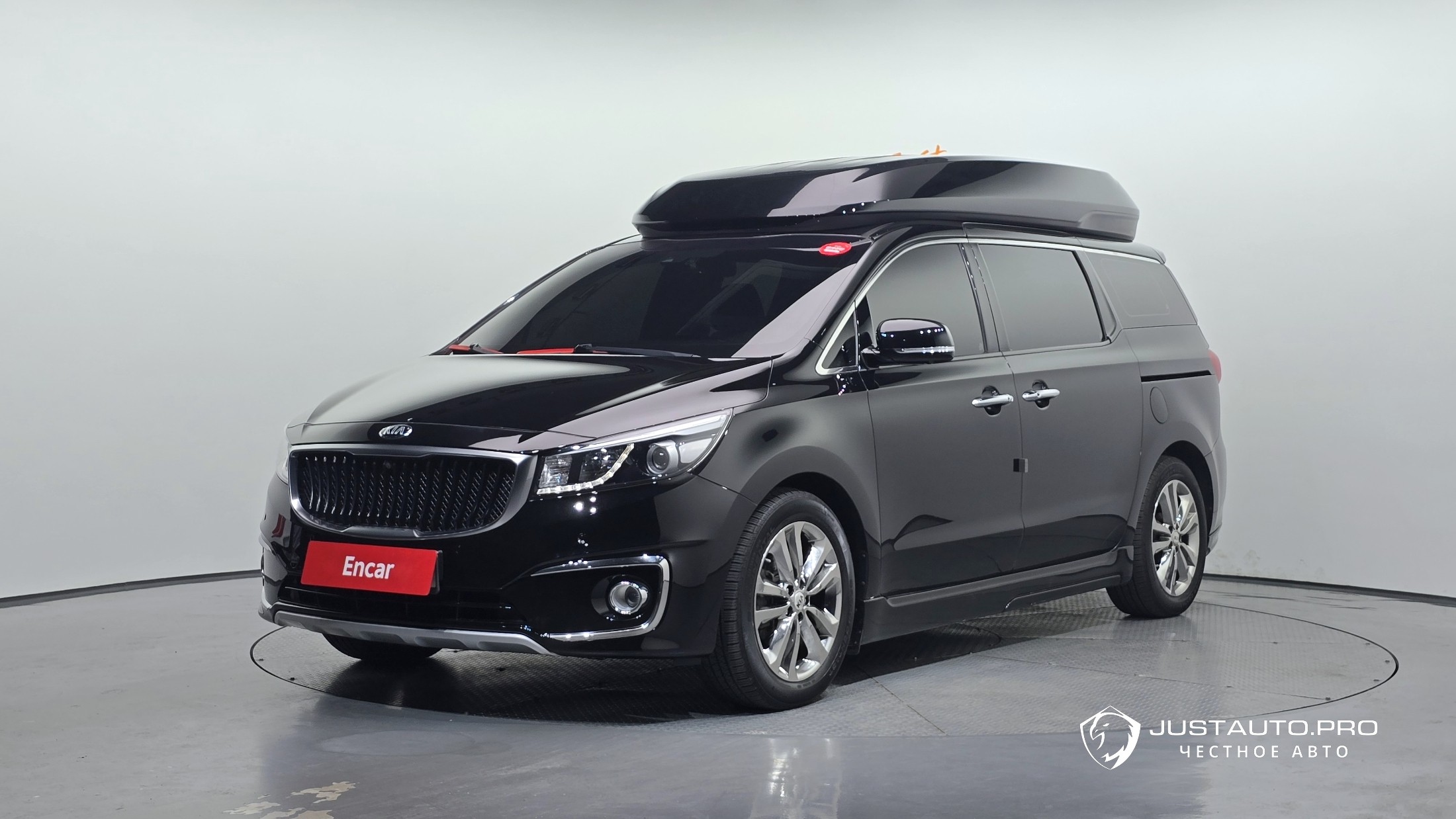 Автомобиль Kia Canival