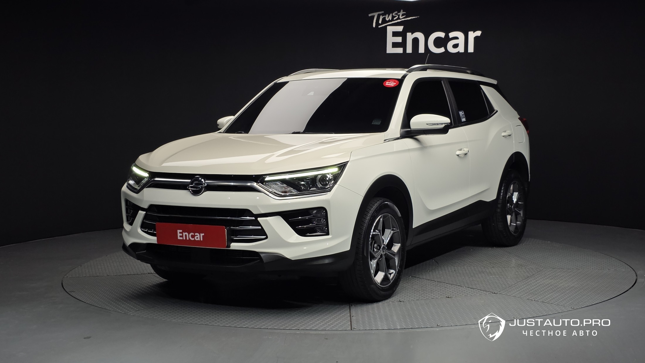 Автомобиль KG_Mobility_Ssangyong KORANDO