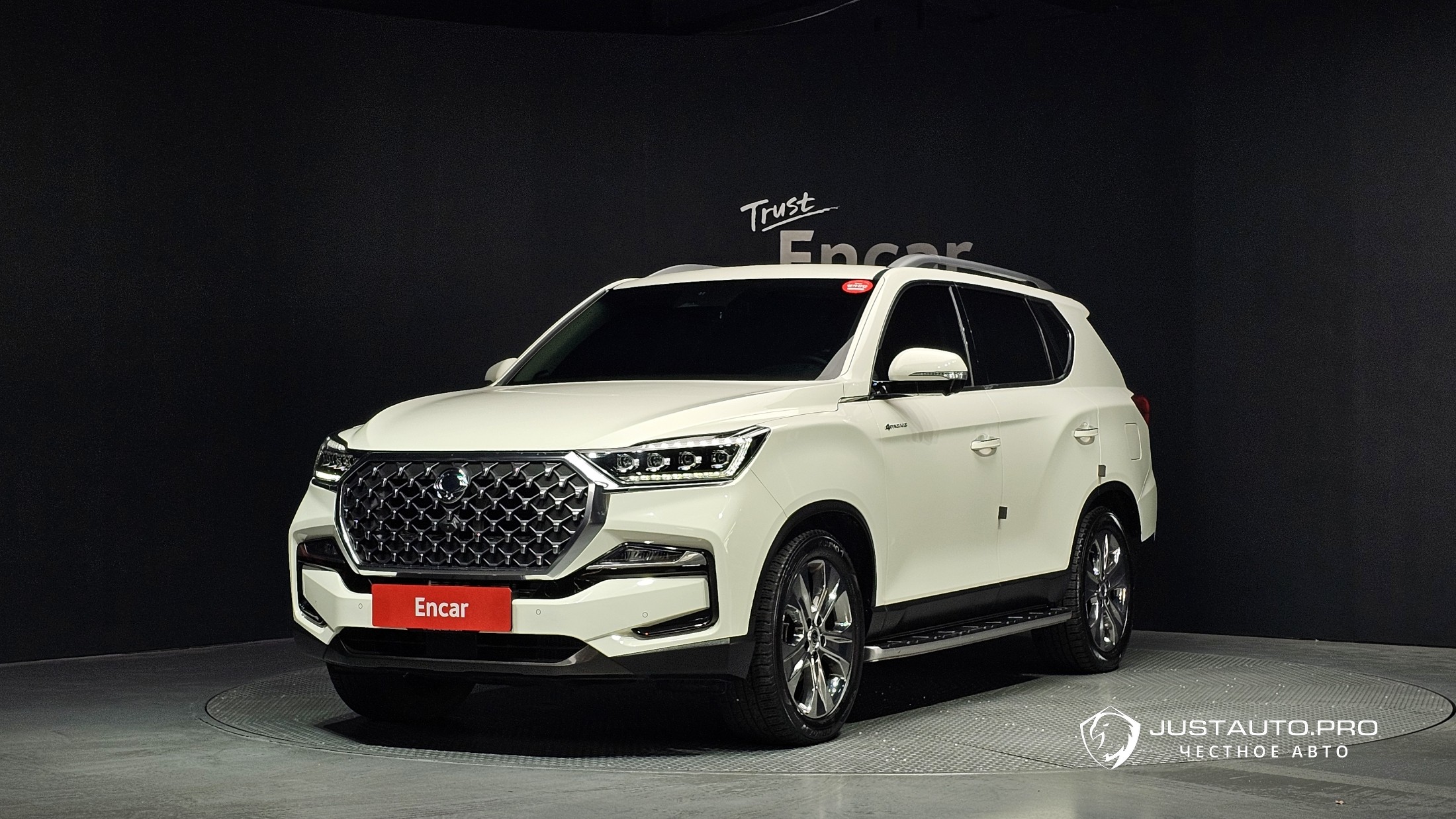 Автомобиль KG_Mobility_Ssangyong Rexton