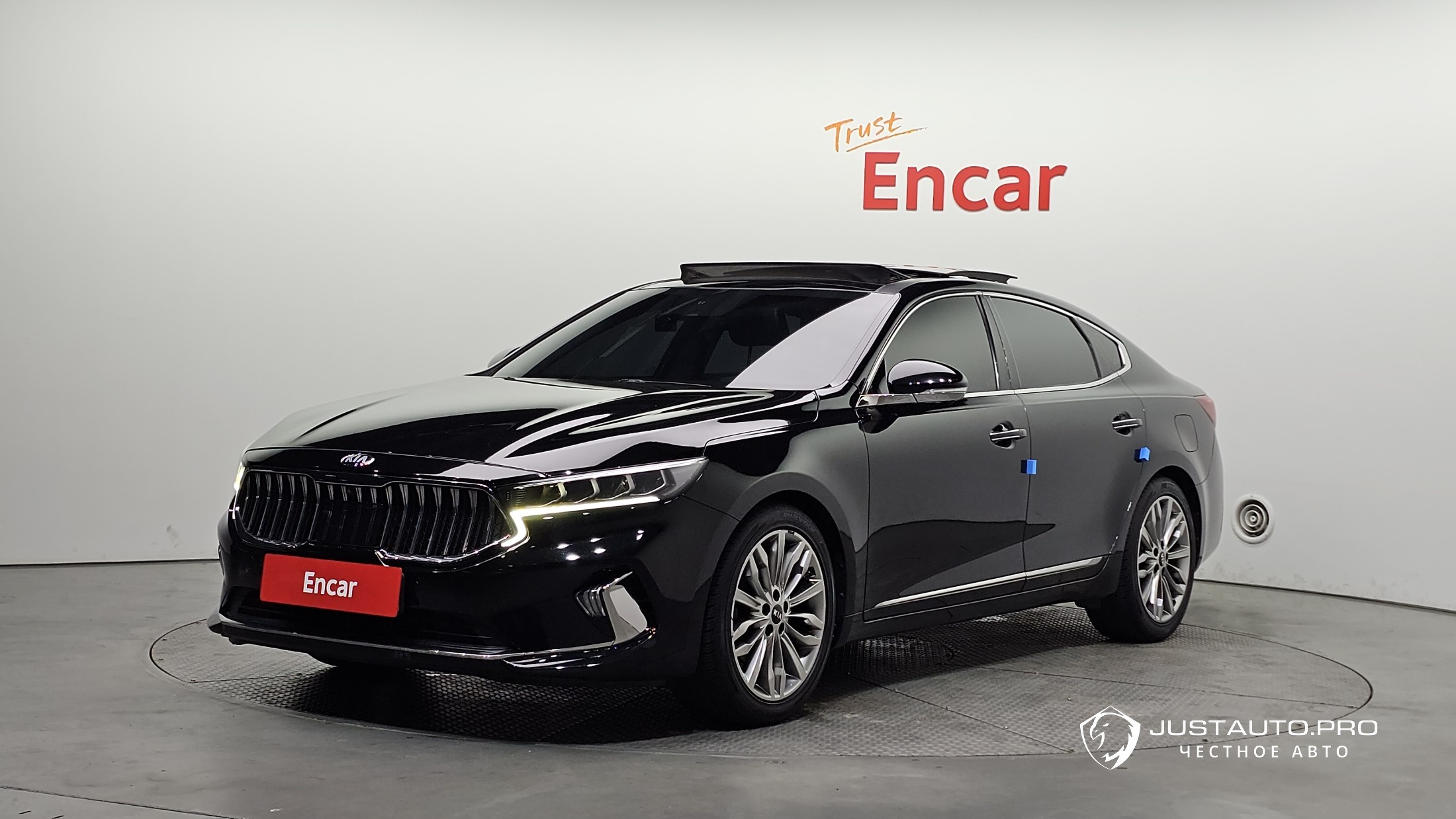 Автомобиль Kia K7
