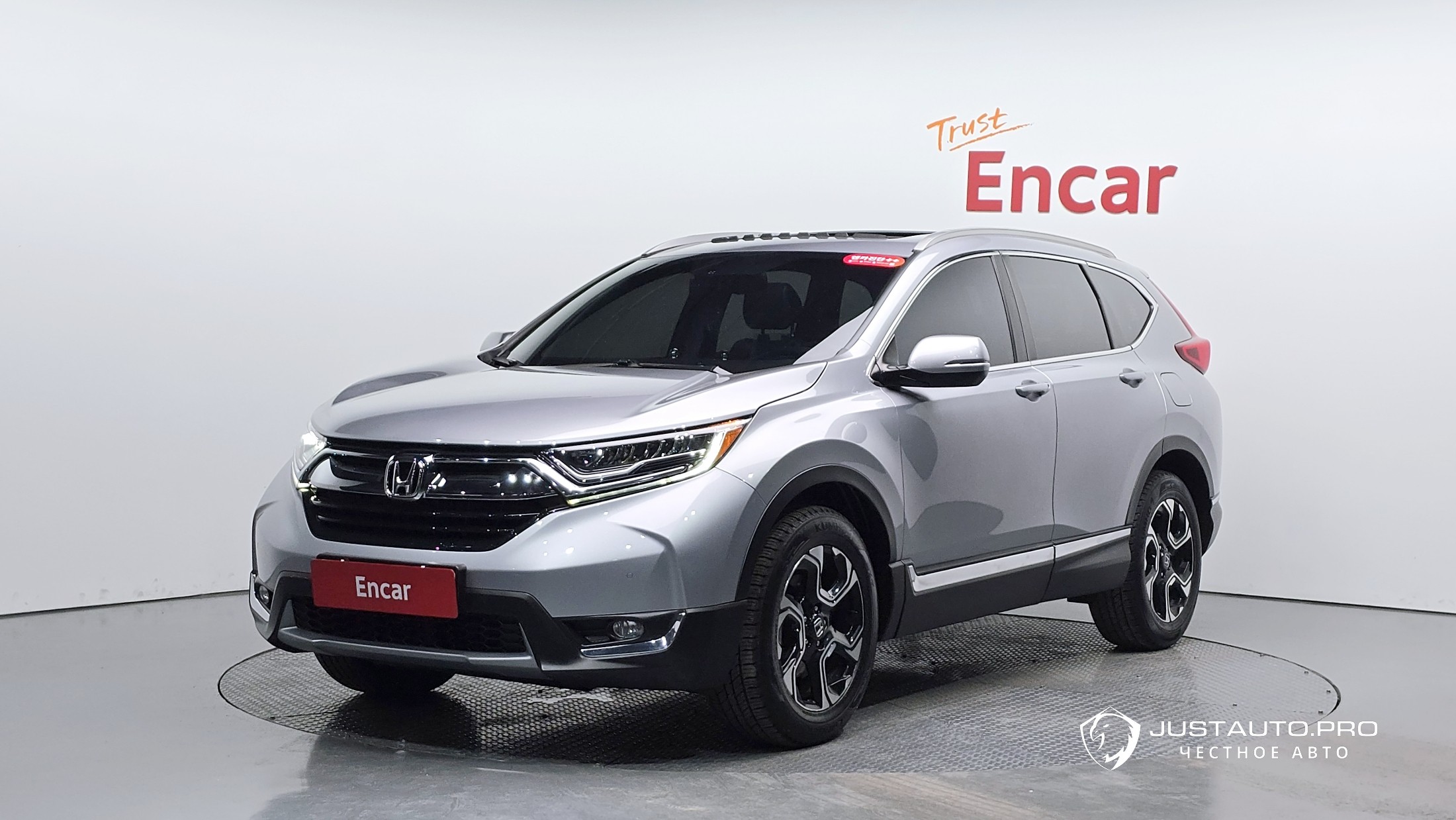 Автомобиль Honda CR-V