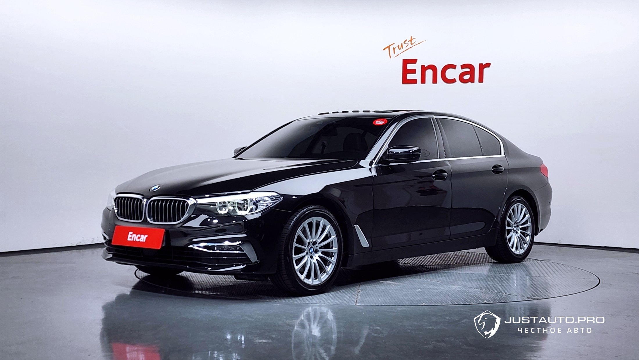 Автомобиль BMW 5-Series