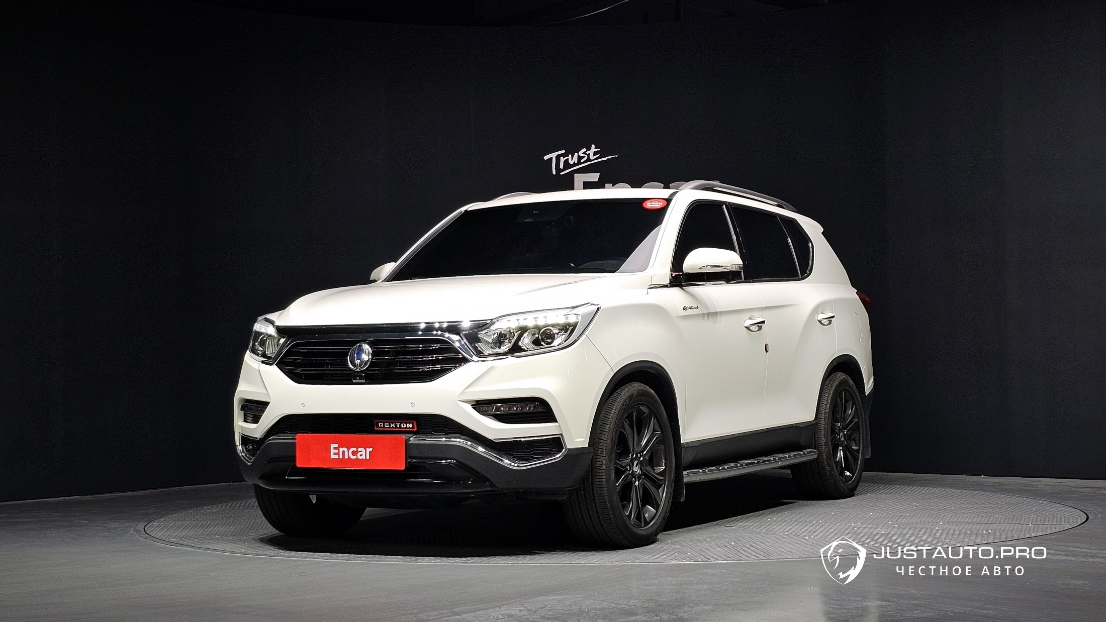 Автомобиль KG_Mobility_Ssangyong Rexton