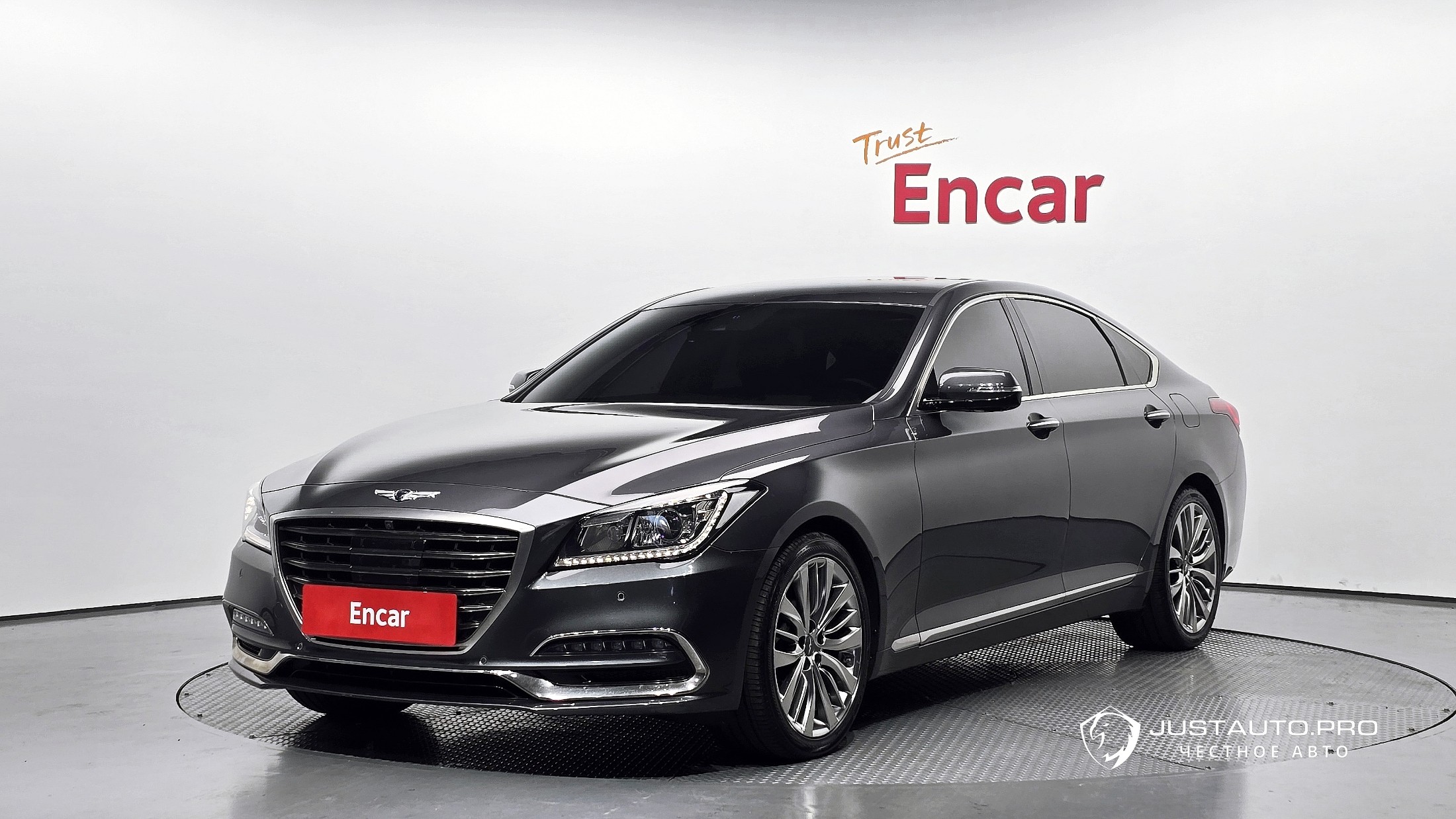 Автомобиль Genesis G80