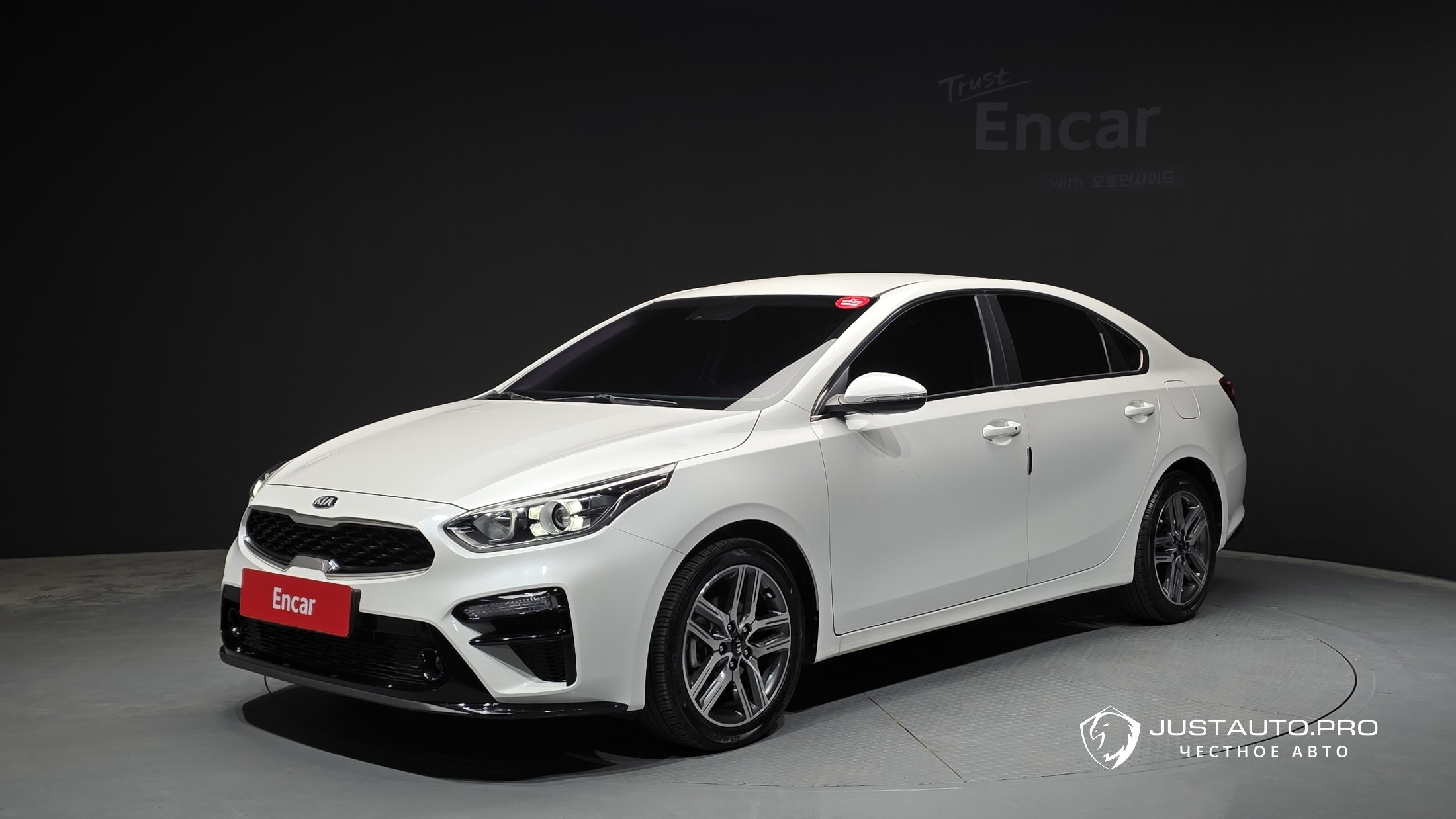 Автомобиль Kia K3