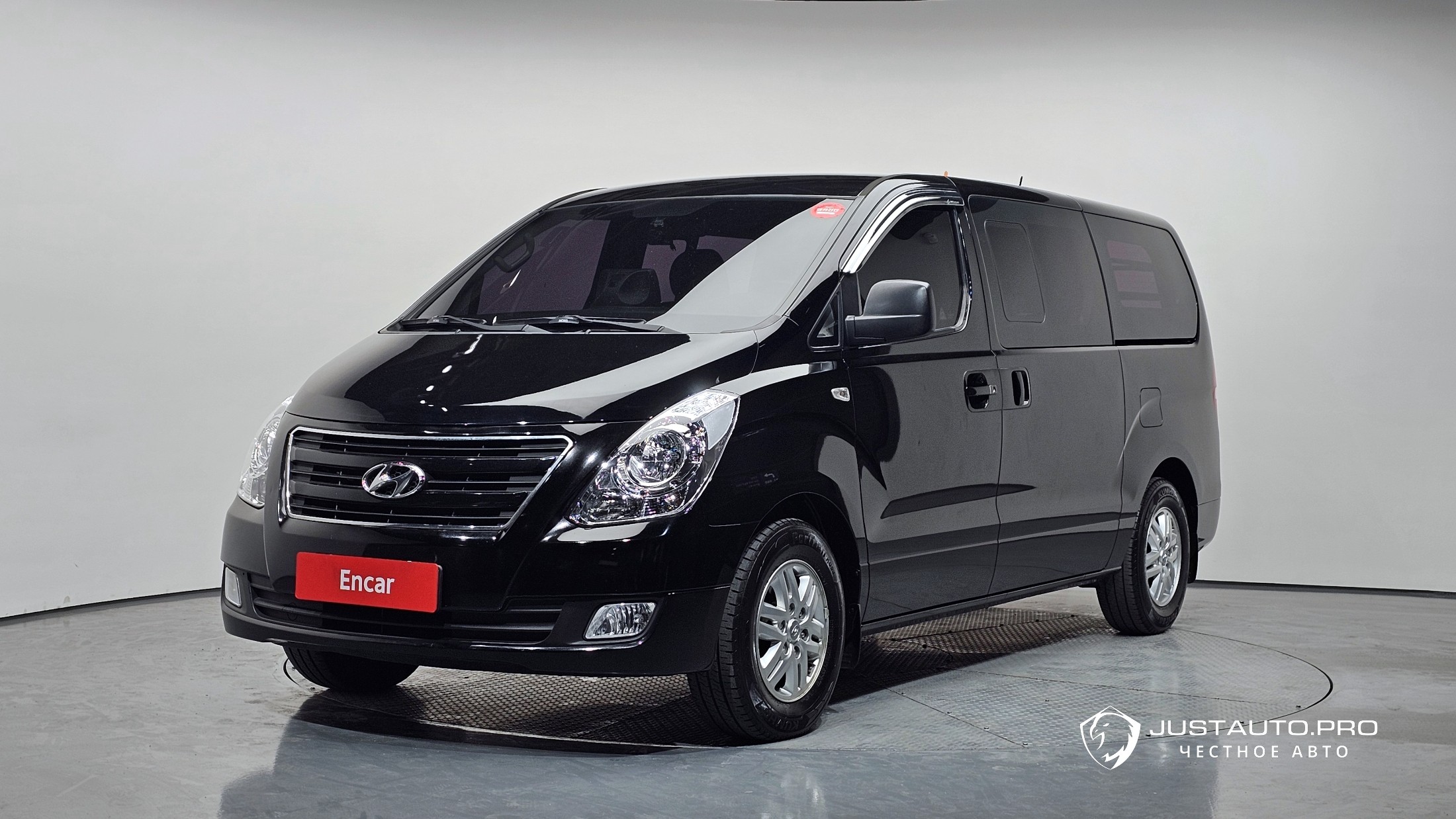 Автомобиль Hyundai Starex