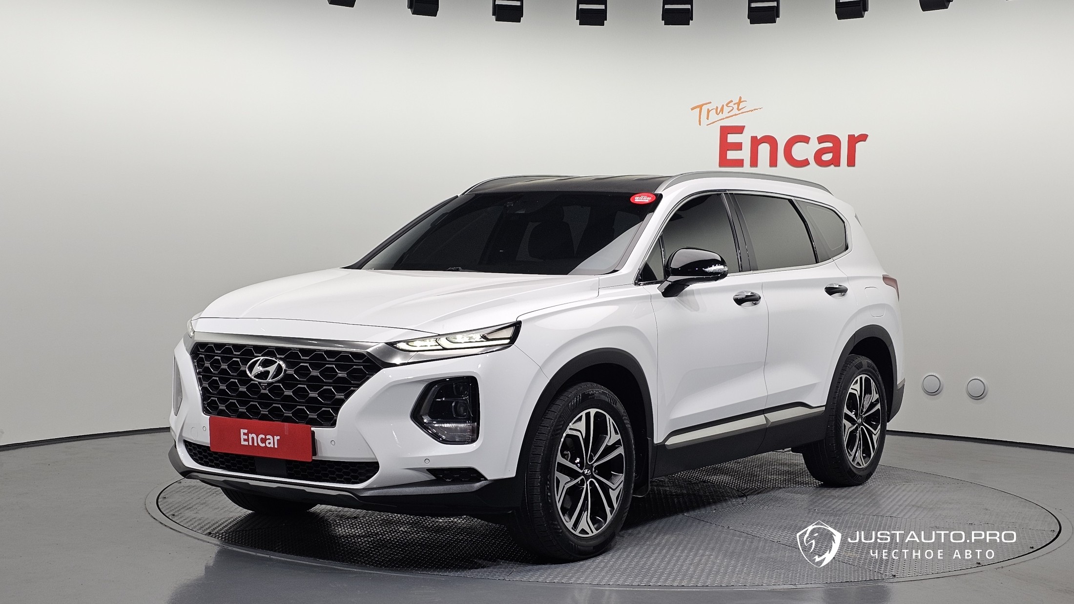 Автомобиль Hyundai Santafe