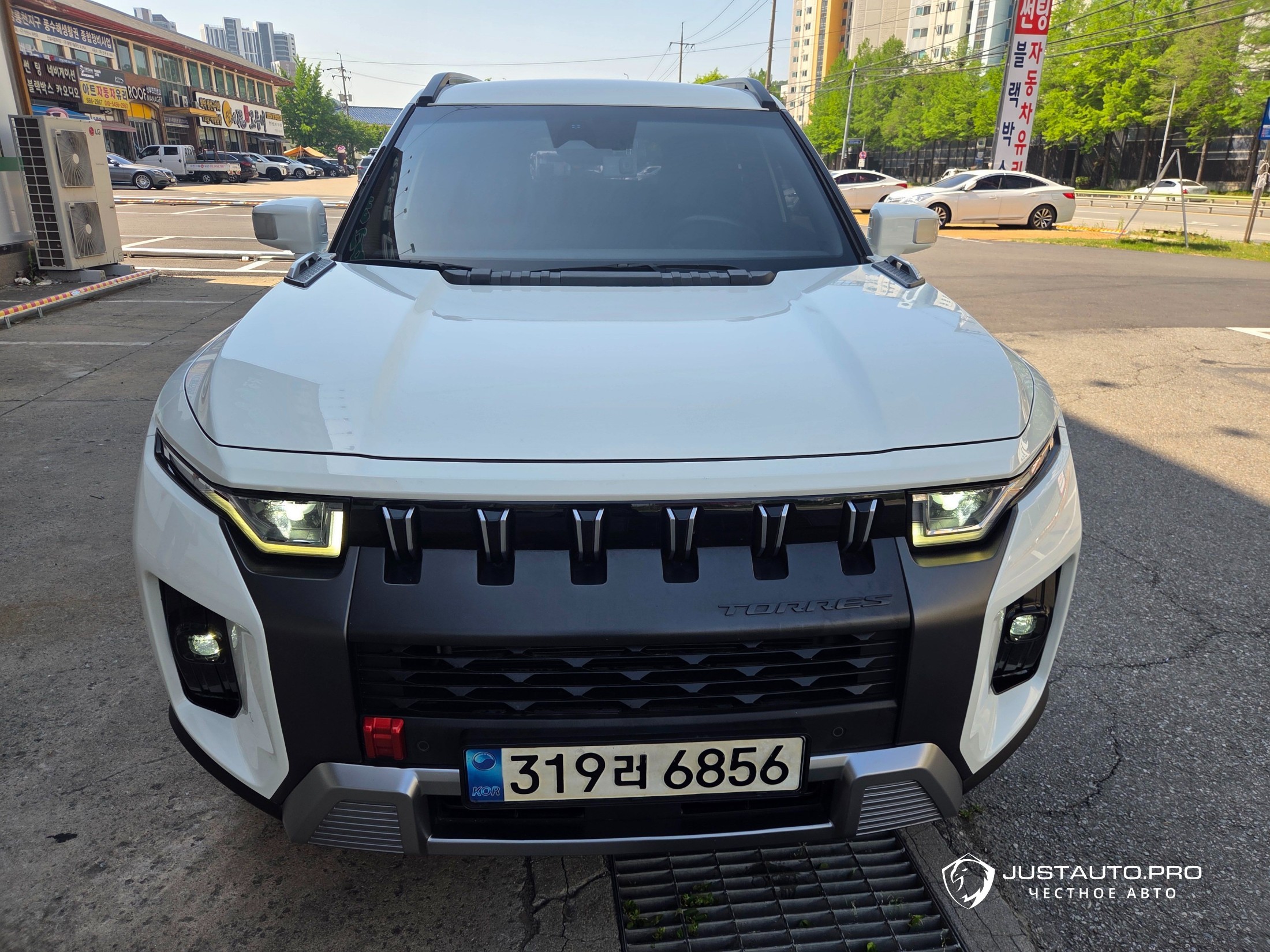 Автомобиль KG_Mobility_Ssangyong Torres