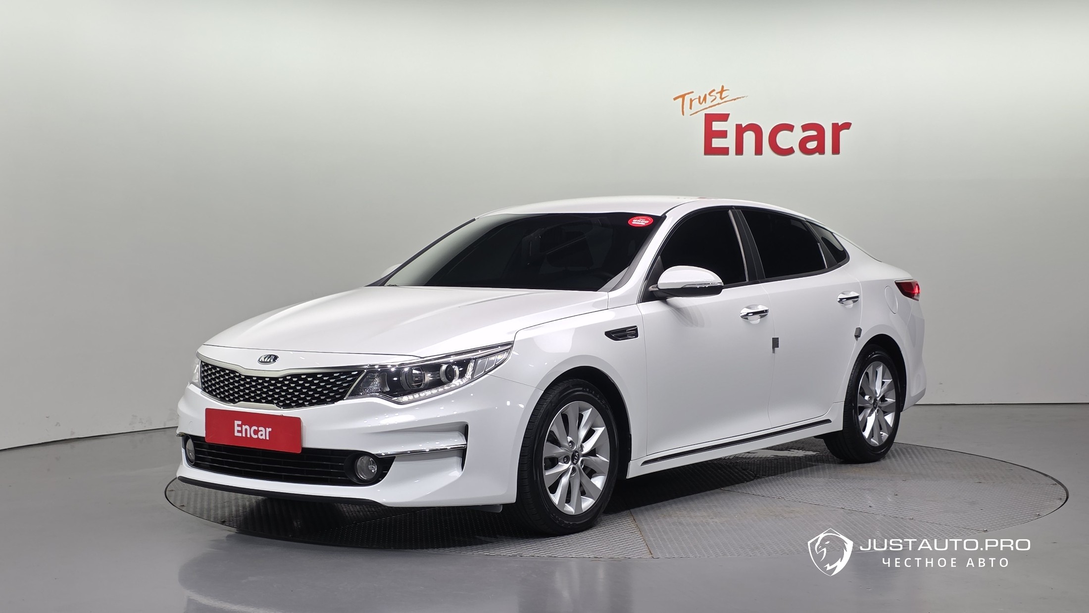 Автомобиль Kia K5