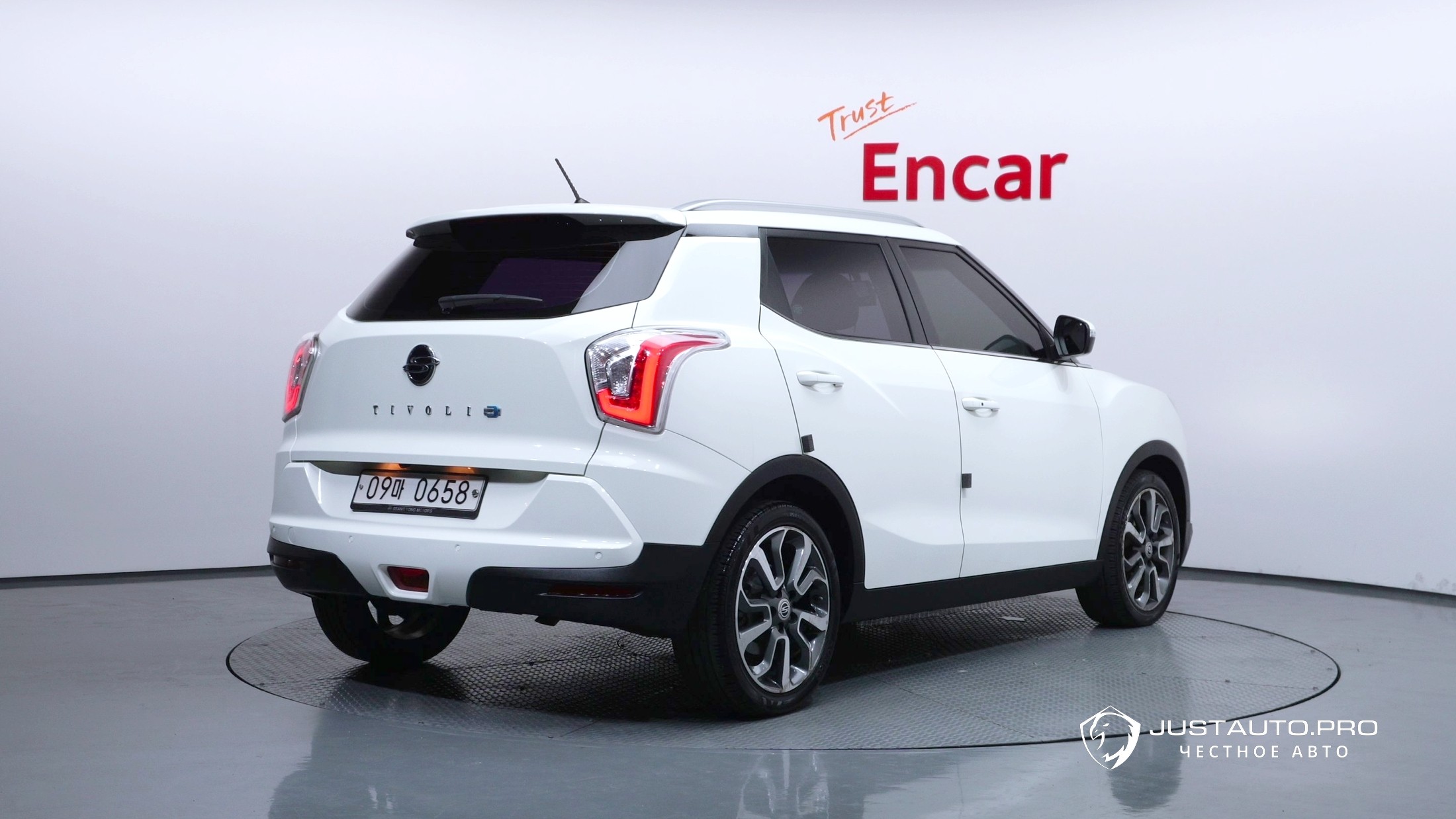 Автомобиль KG_Mobility_Ssangyong TIBOLI