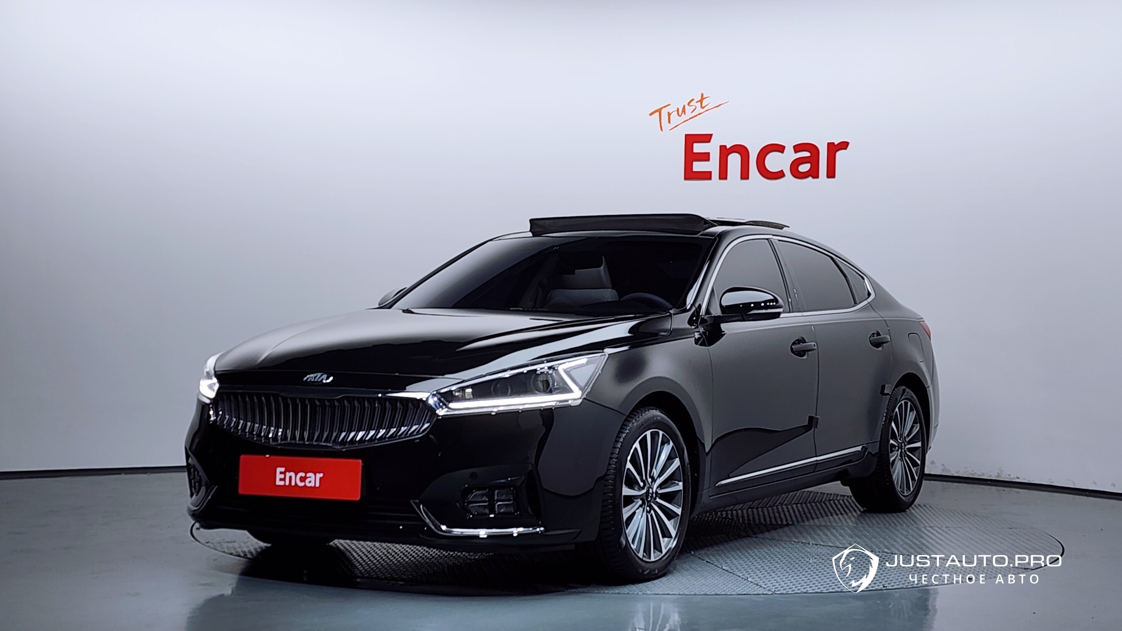 Автомобиль Kia K7