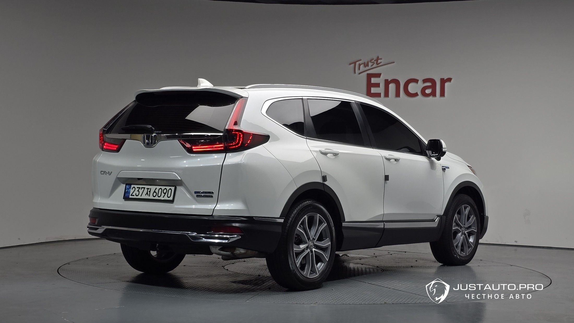 Автомобиль Honda CR-V