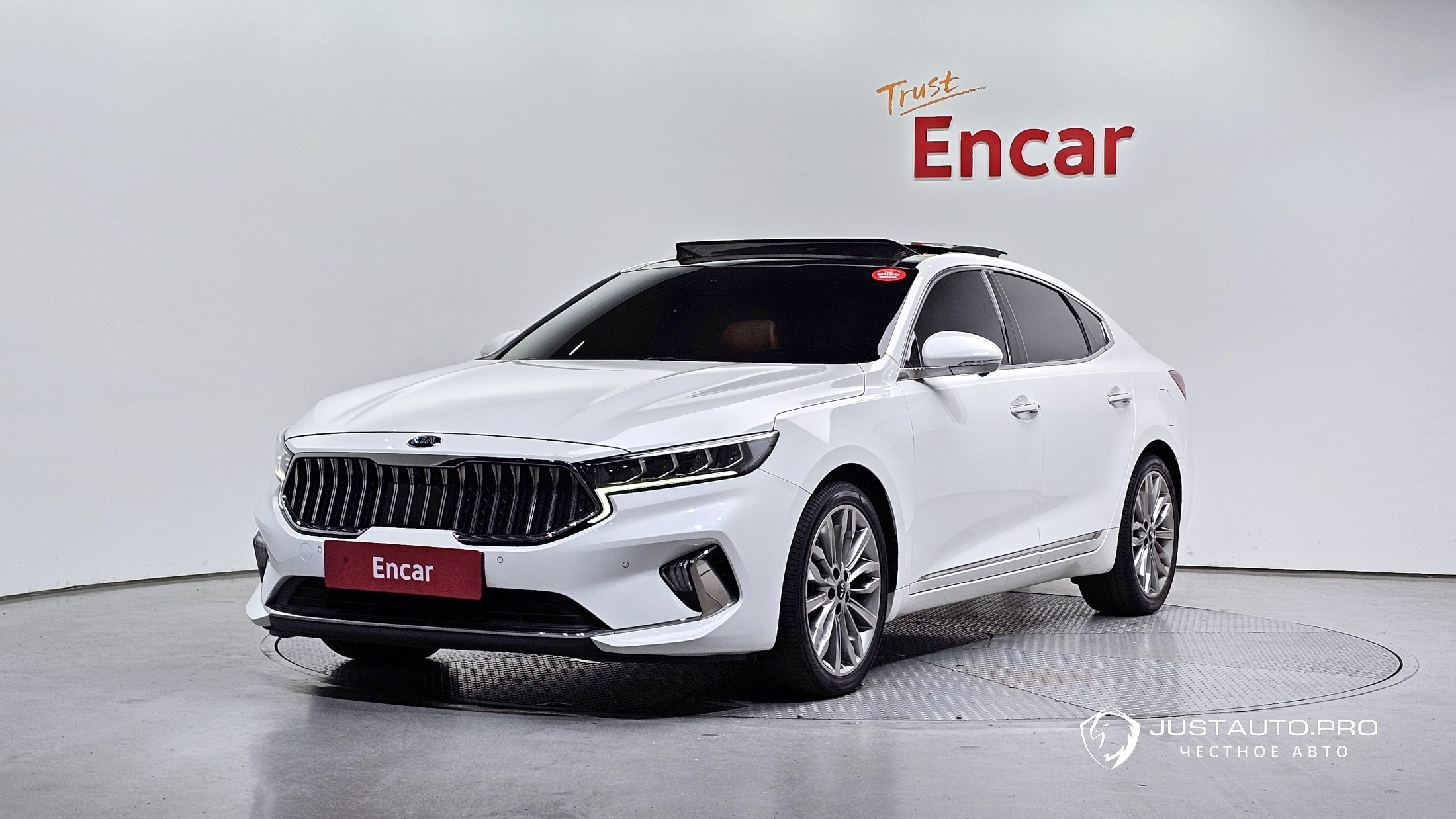 Автомобиль Kia K7